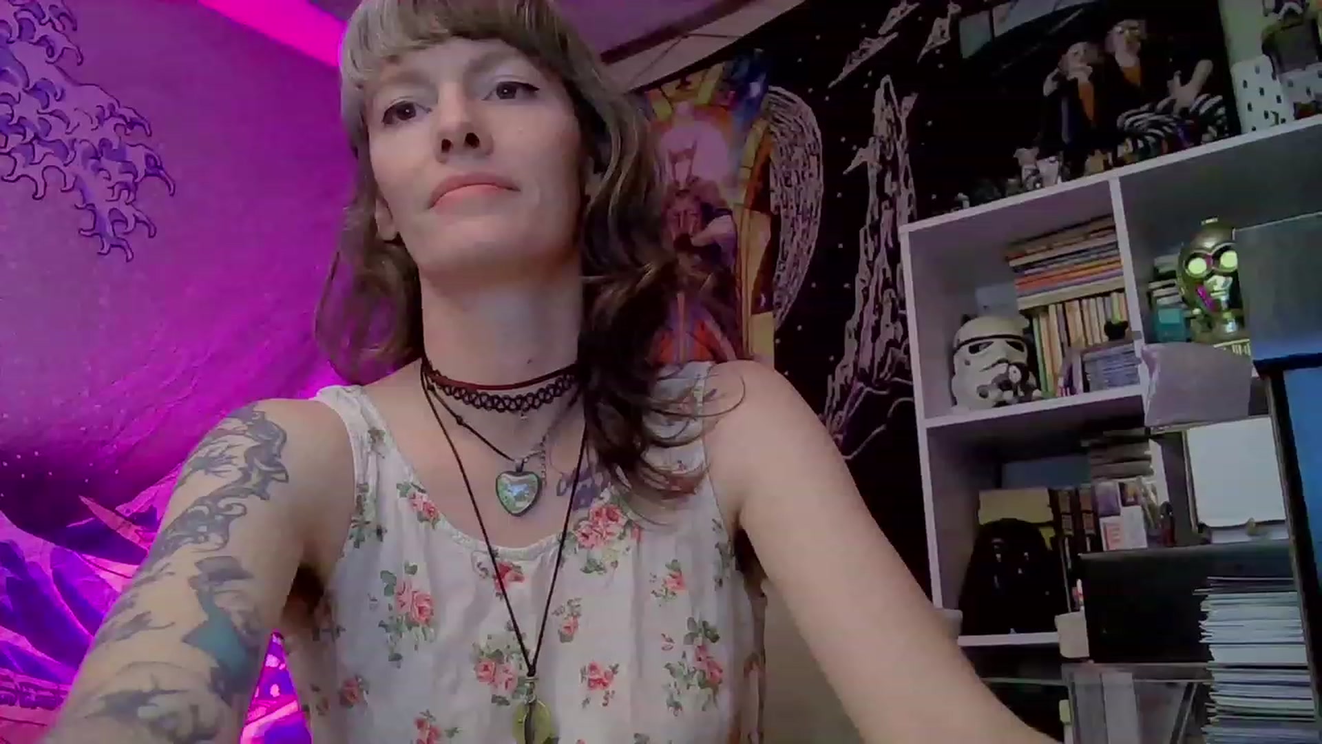Gallery image thumbnail from CdrTroi's myfreecams stream on, 10/16/2023, 04:03 image 4 of 20