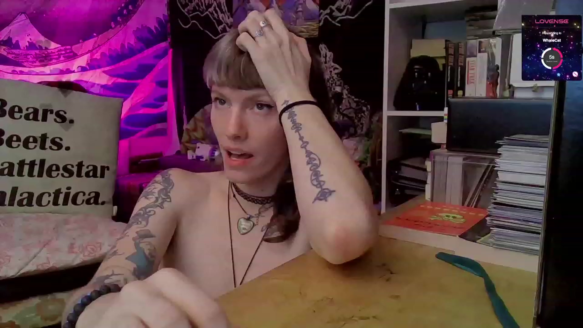Gallery image thumbnail from CdrTroi's myfreecams stream on, 10/16/2023, 06:56 image 20 of 20