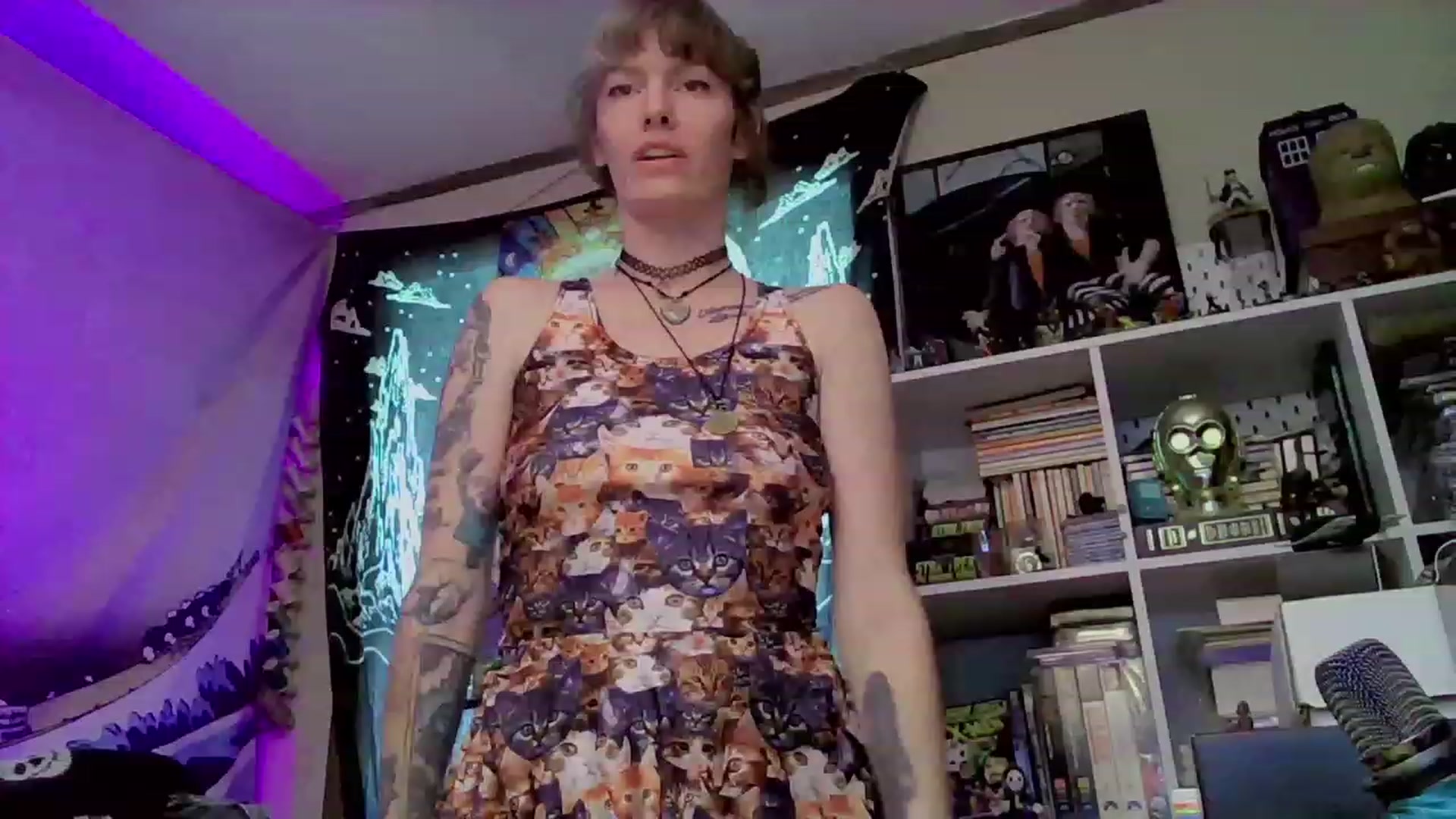 Gallery image thumbnail from CdrTroi's myfreecams stream on, 10/28/2023, 20:29 image 7 of 20