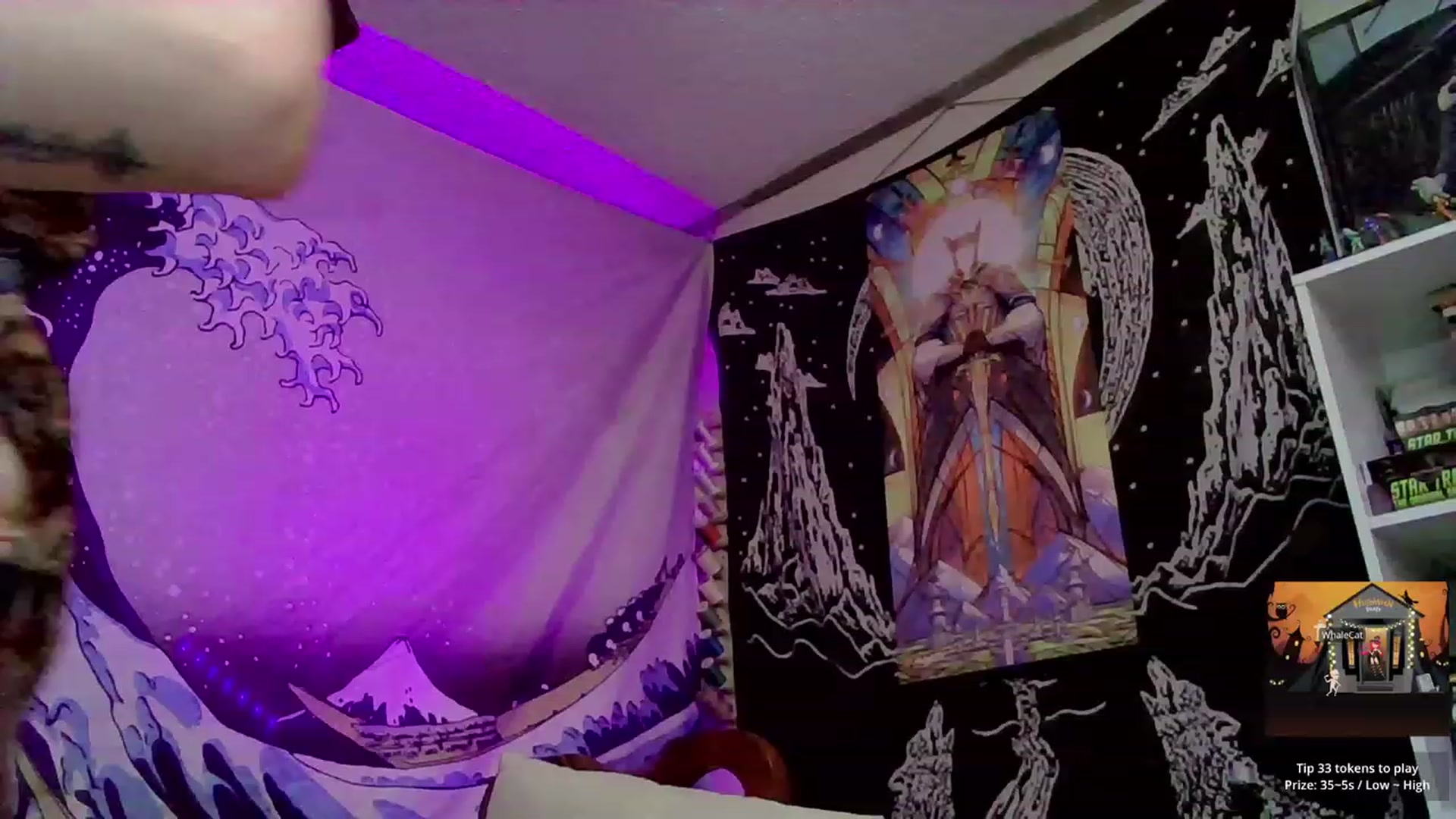 Gallery image thumbnail from CdrTroi's myfreecams stream on, 10/29/2023, 02:18 image 10 of 20