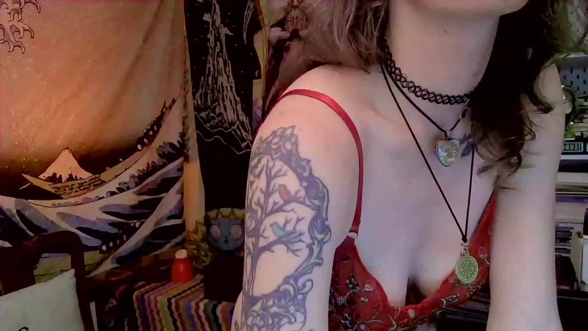 Gallery image thumbnail from CdrTroi's myfreecams stream on, 10/30/2023, 23:42 image 10 of 20