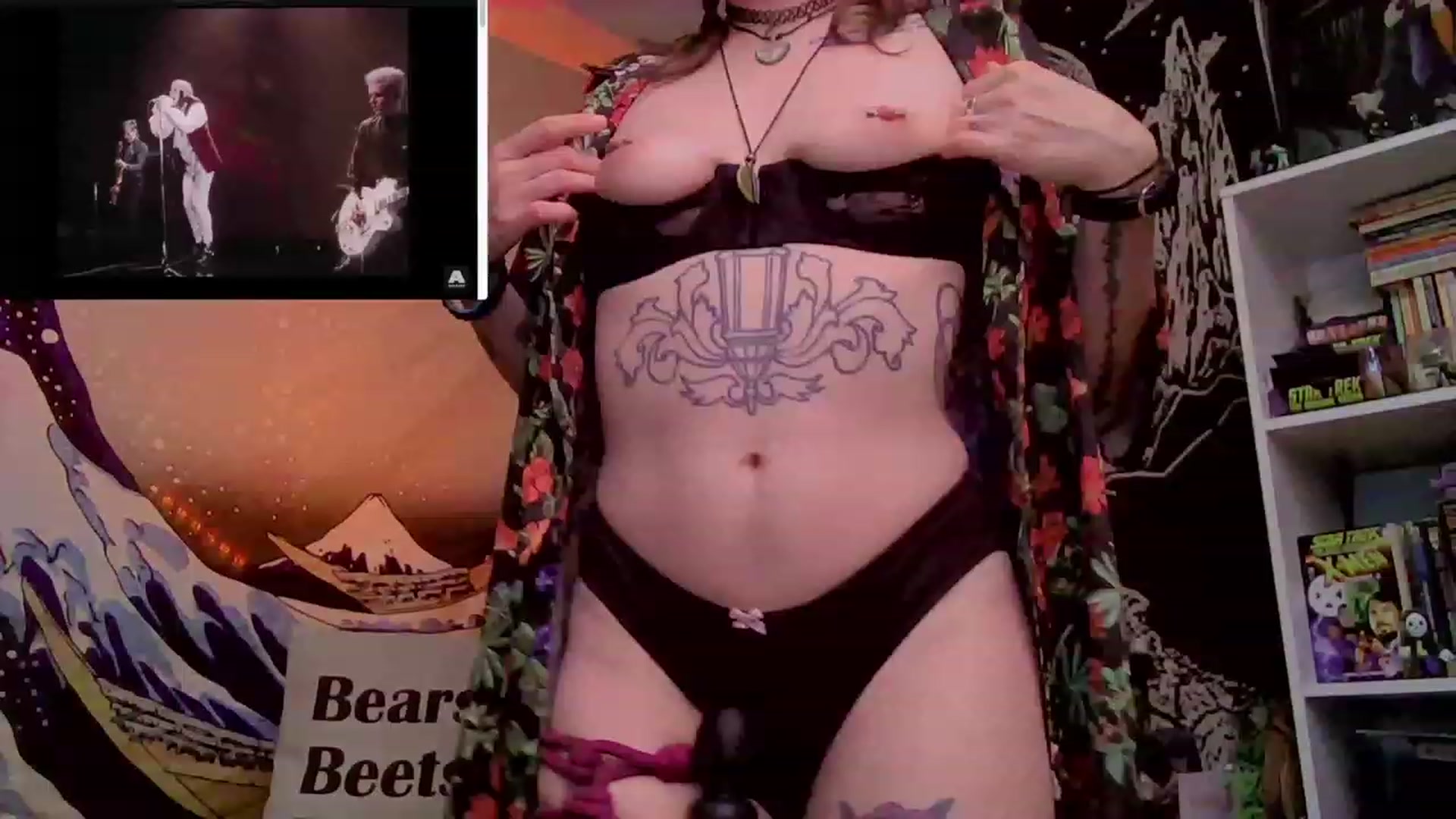 Gallery image thumbnail from CdrTroi's myfreecams stream on, 11/02/2023, 07:52 image 11 of 20
