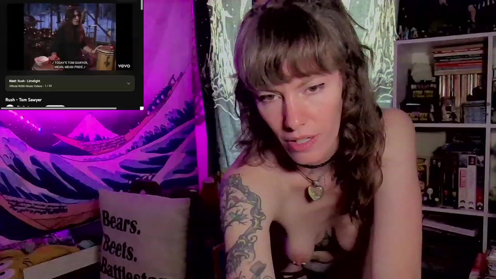 Gallery image thumbnail from CdrTroi's myfreecams stream on, 11/06/2023, 20:33 image 18 of 20