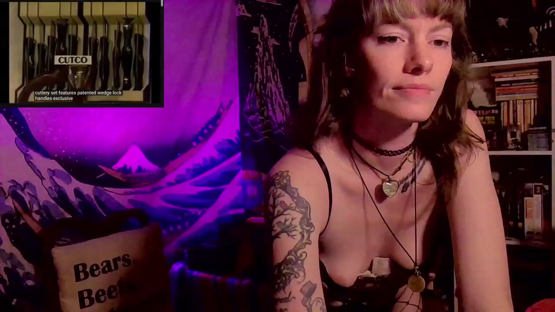Gallery image thumbnail from CdrTroi's myfreecams stream on, 11/22/2023, 07:32 image 13 of 20