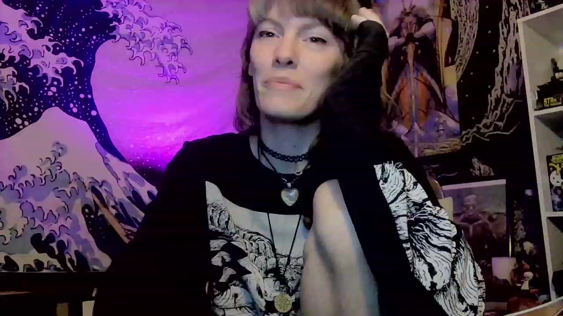 Gallery image thumbnail from CdrTroi's myfreecams stream on, 11/26/2023, 08:41 image 10 of 20