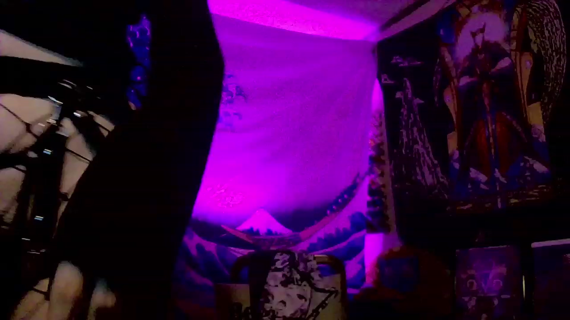 Gallery image thumbnail from CdrTroi's myfreecams stream on, 11/29/2023, 08:16 image 8 of 20