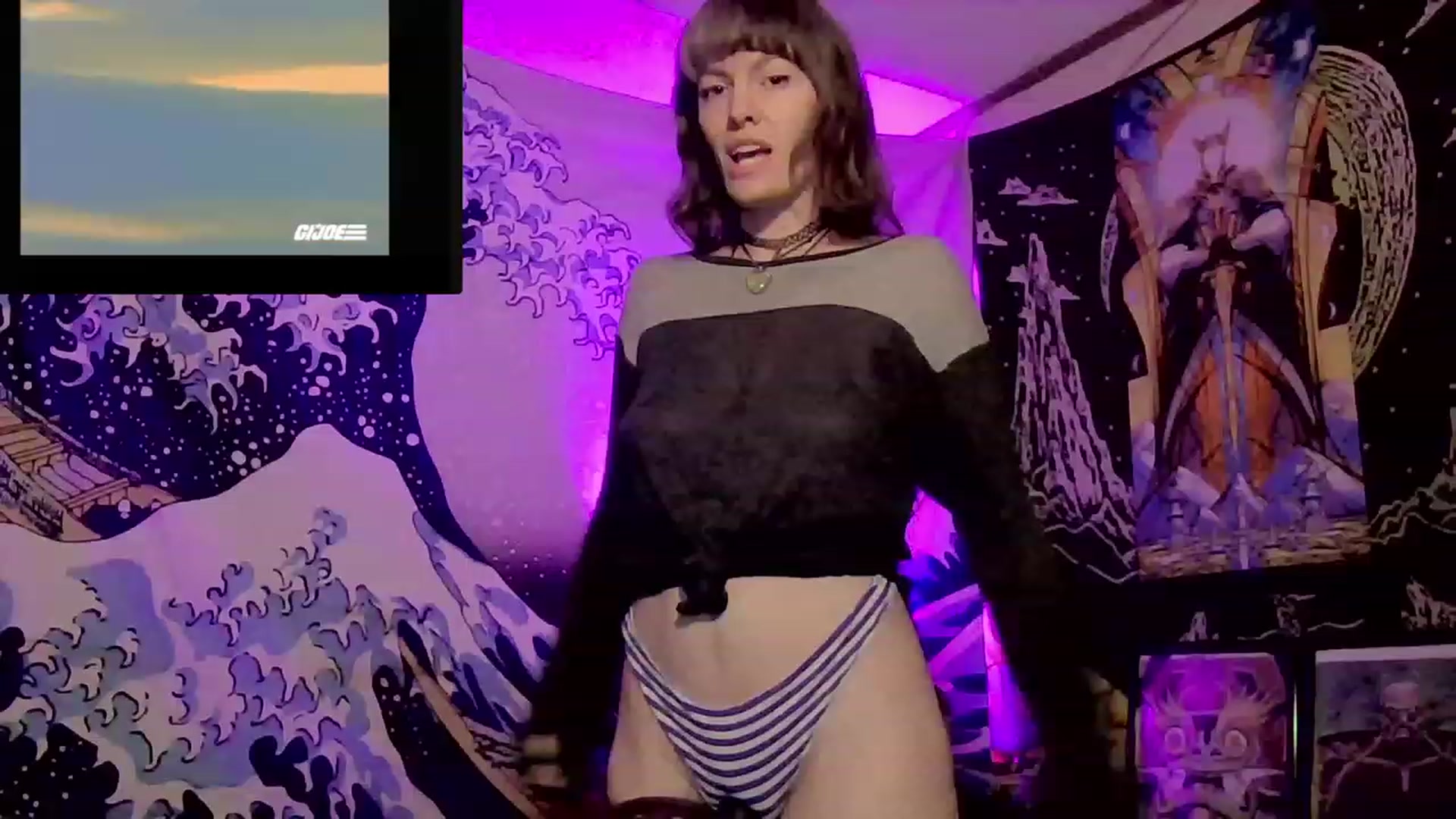 Gallery image thumbnail from CdrTroi's myfreecams stream on, 11/30/2023, 09:20 image 16 of 20