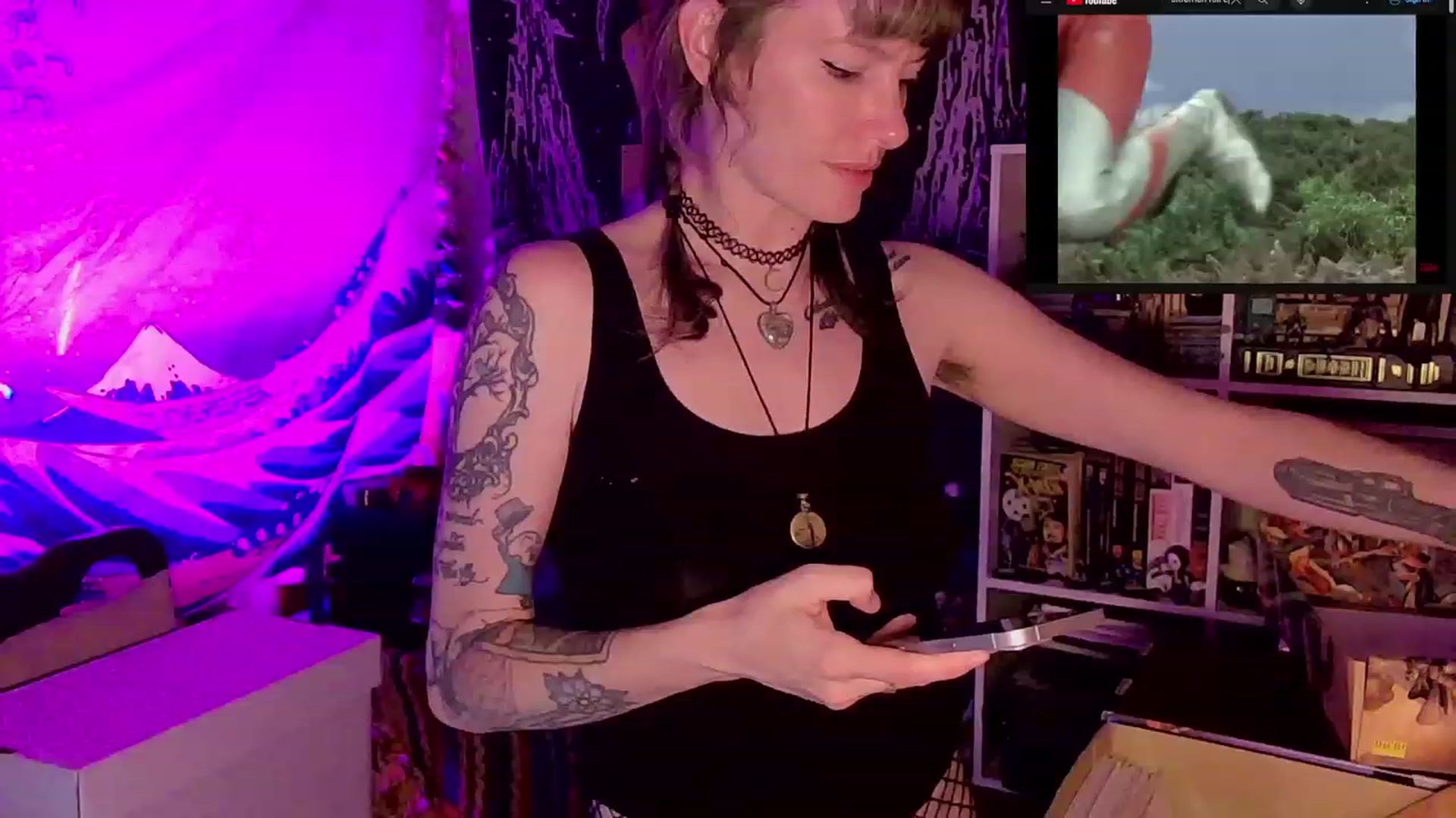 Gallery image thumbnail from CdrTroi's myfreecams stream on, 12/04/2023, 09:14 image 7 of 20