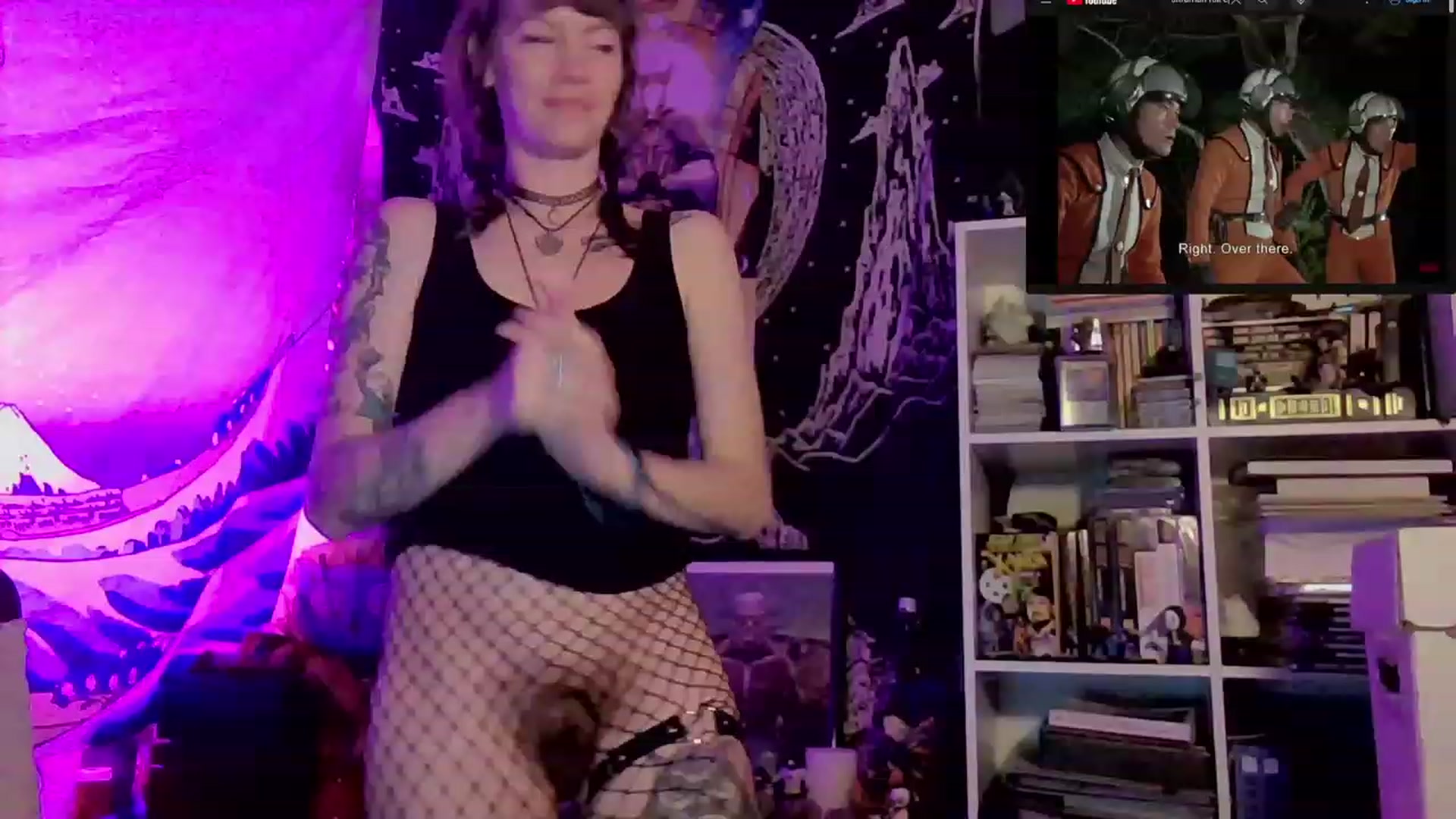 Gallery image thumbnail from CdrTroi's myfreecams stream on, 12/04/2023, 09:14 image 3 of 20