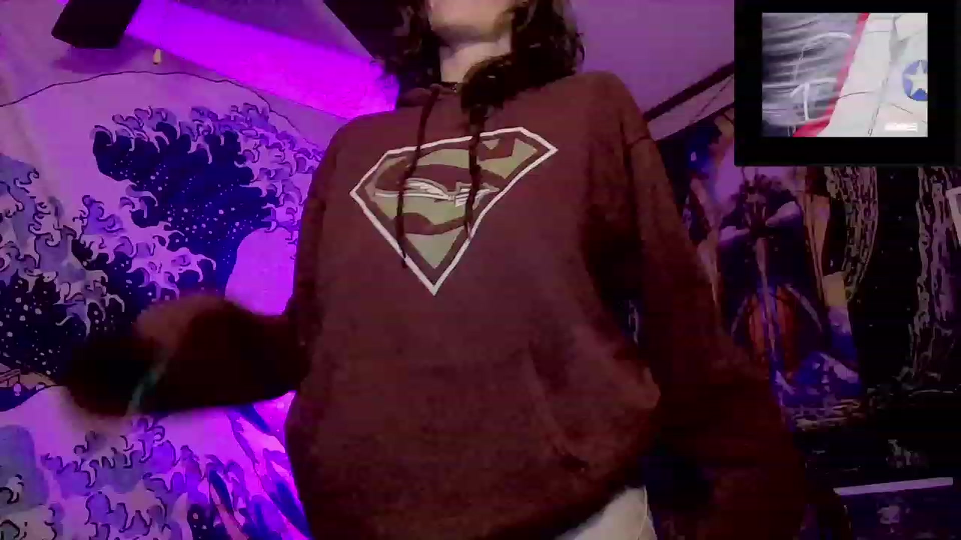 Gallery image thumbnail from CdrTroi's myfreecams stream on, 12/06/2023, 11:07 image 2 of 20