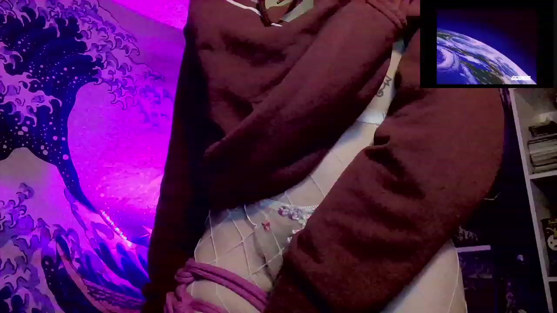 Gallery image thumbnail from CdrTroi's myfreecams stream on, 12/06/2023, 11:07 image 4 of 20