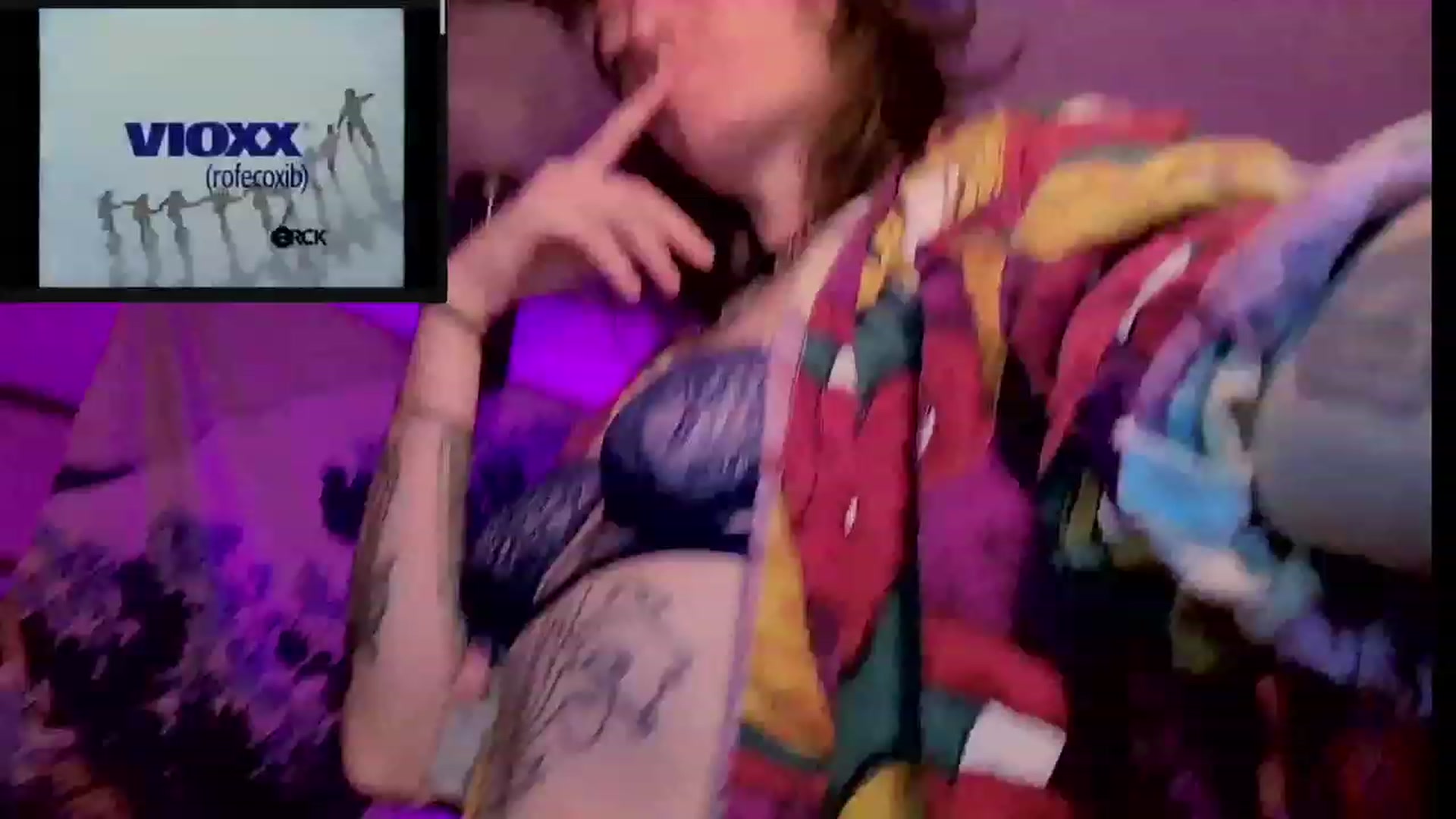 Gallery image thumbnail from CdrTroi's myfreecams stream on, 12/07/2023, 03:08 image 6 of 20