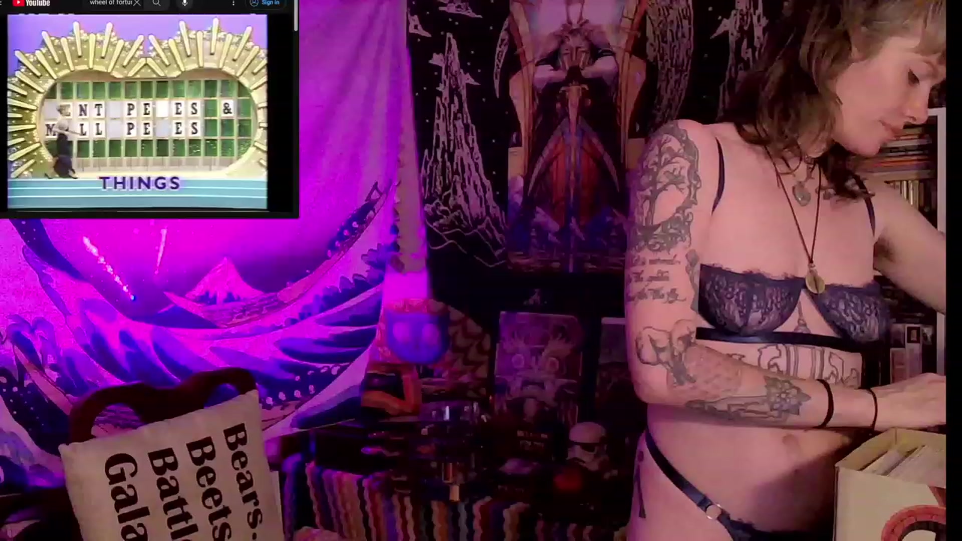 Gallery image thumbnail from CdrTroi's myfreecams stream on, 12/07/2023, 06:03 image 10 of 20