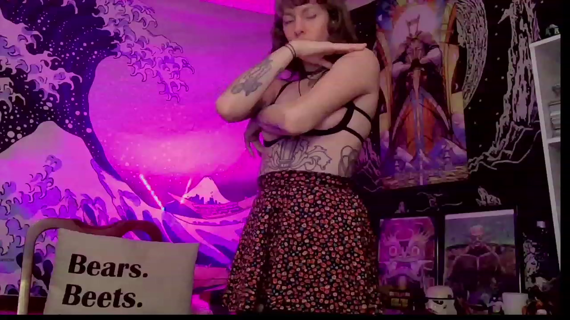 Gallery image thumbnail from CdrTroi's myfreecams stream on, 12/08/2023, 09:17 image 20 of 20