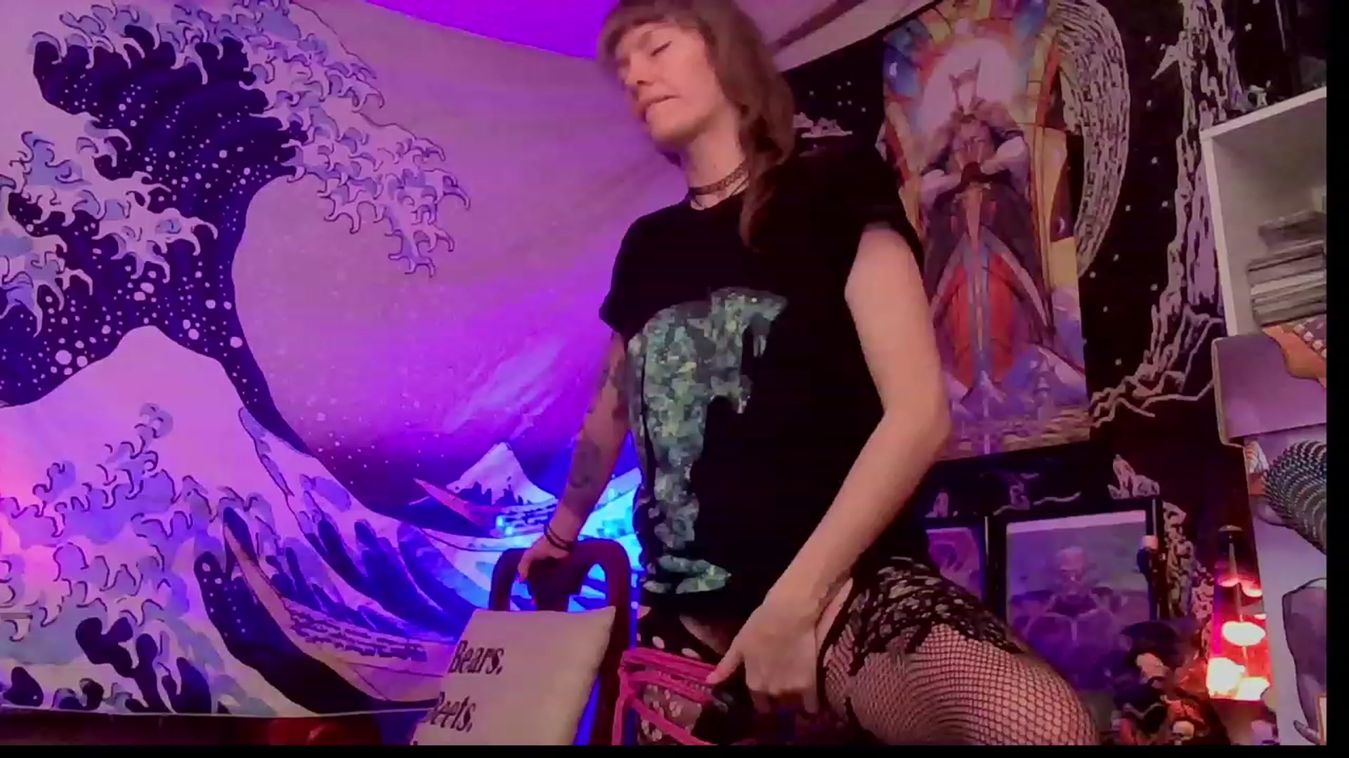 Gallery image thumbnail from CdrTroi's myfreecams stream on, 12/10/2023, 10:08 image 8 of 20