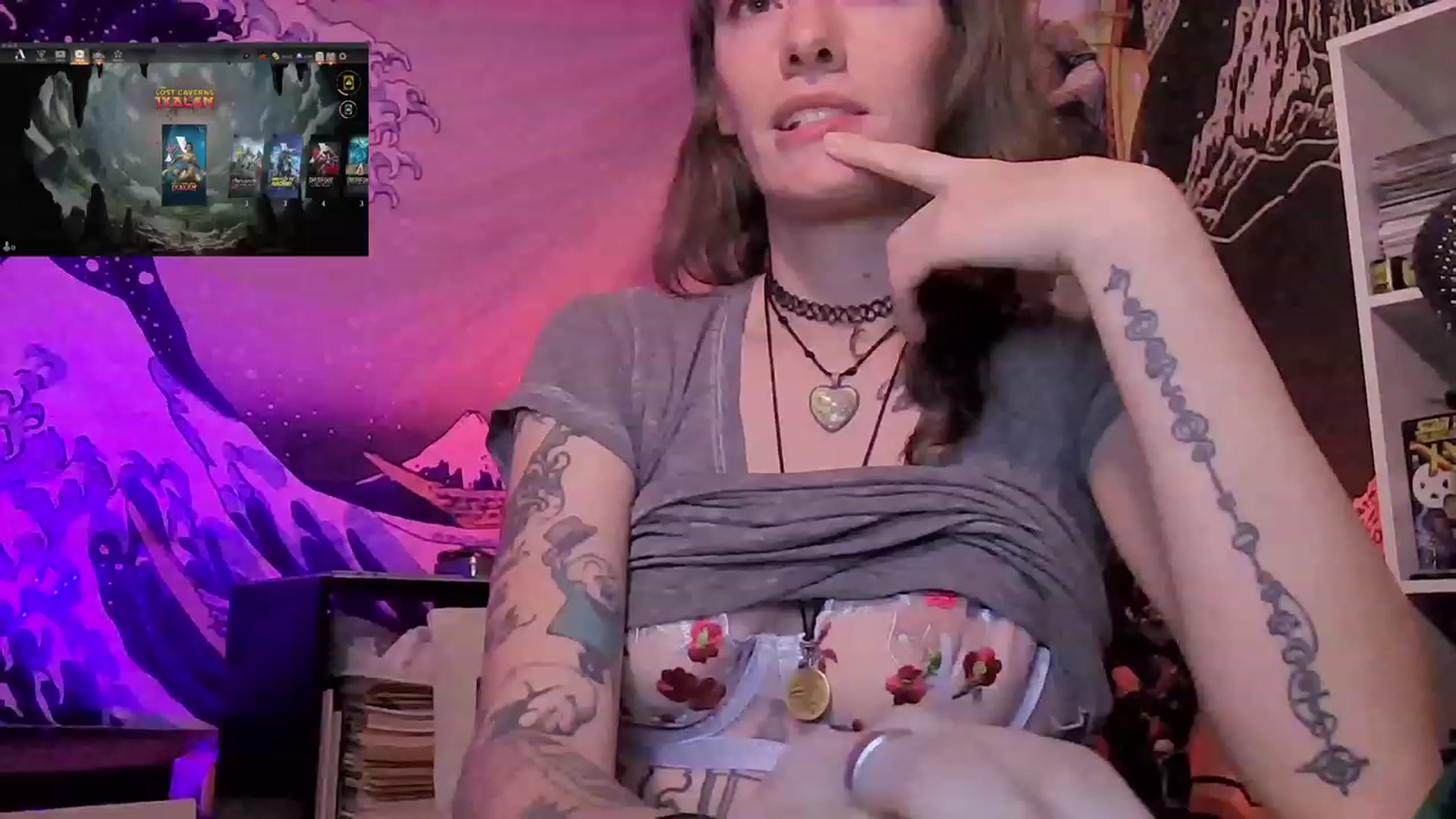 Gallery image thumbnail from CdrTroi's myfreecams stream on, 12/19/2023, 05:47 image 16 of 20