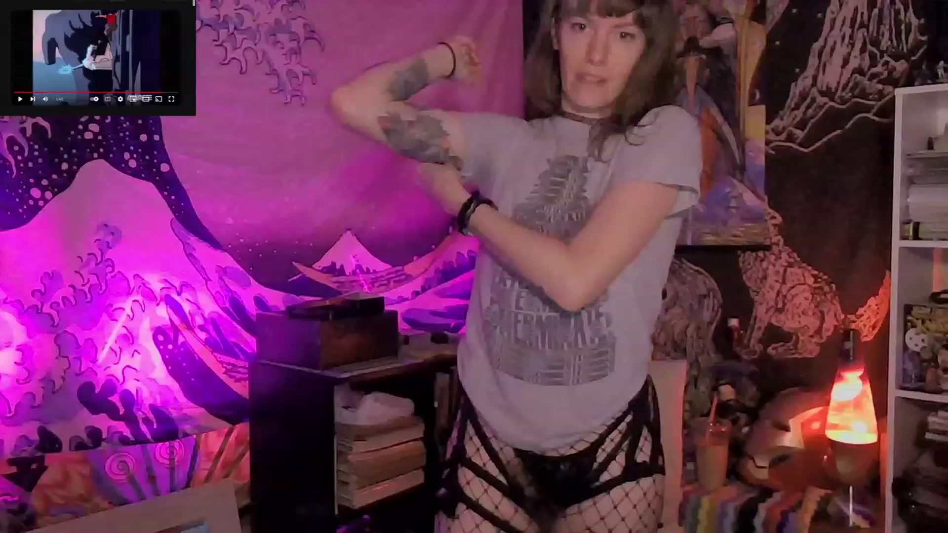 Gallery image thumbnail from CdrTroi's myfreecams stream on, 12/29/2023, 03:08 image 1 of 20