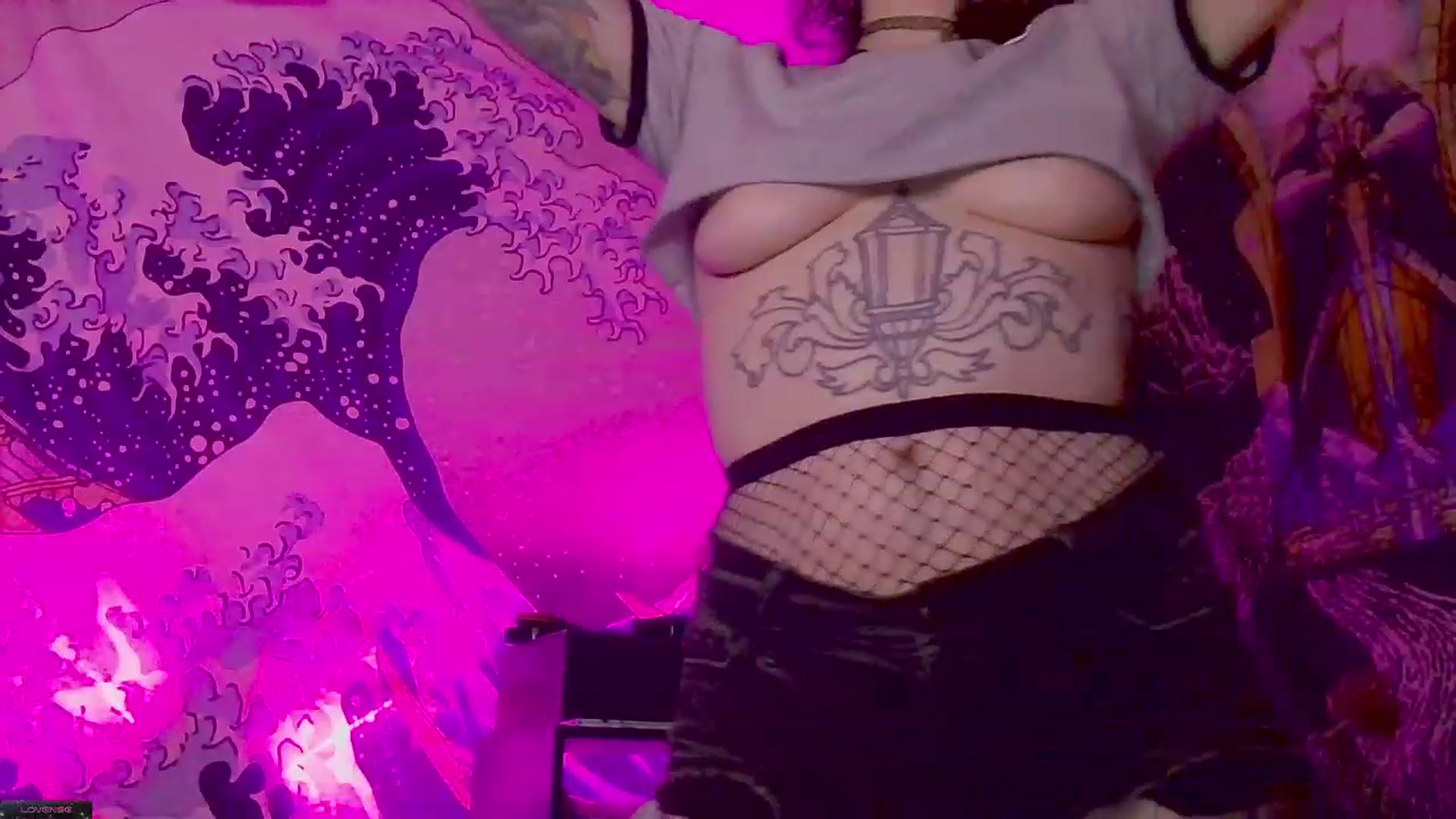 Gallery image thumbnail from CdrTroi's myfreecams stream on, 01/10/2024, 10:00 image 18 of 20