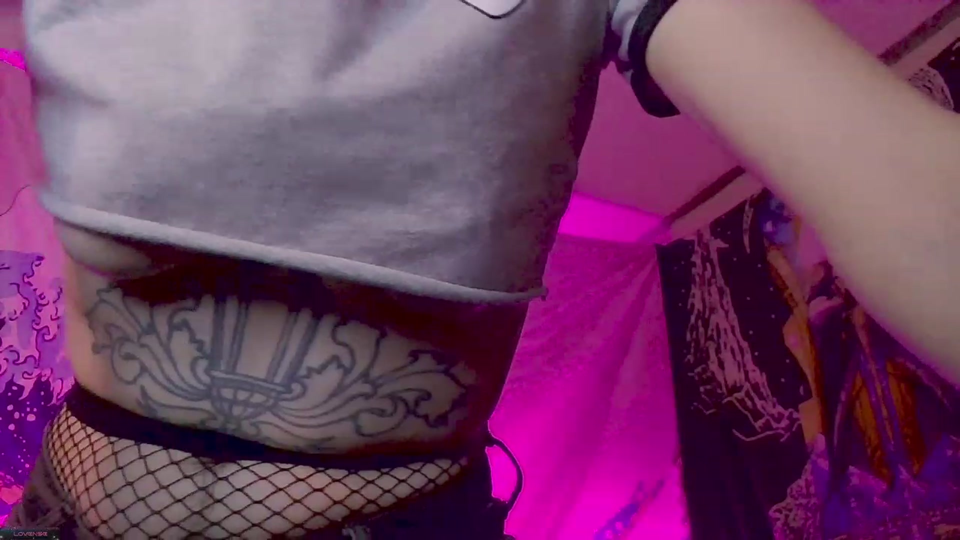 Gallery image thumbnail from CdrTroi's myfreecams stream on, 01/10/2024, 10:00 image 15 of 20