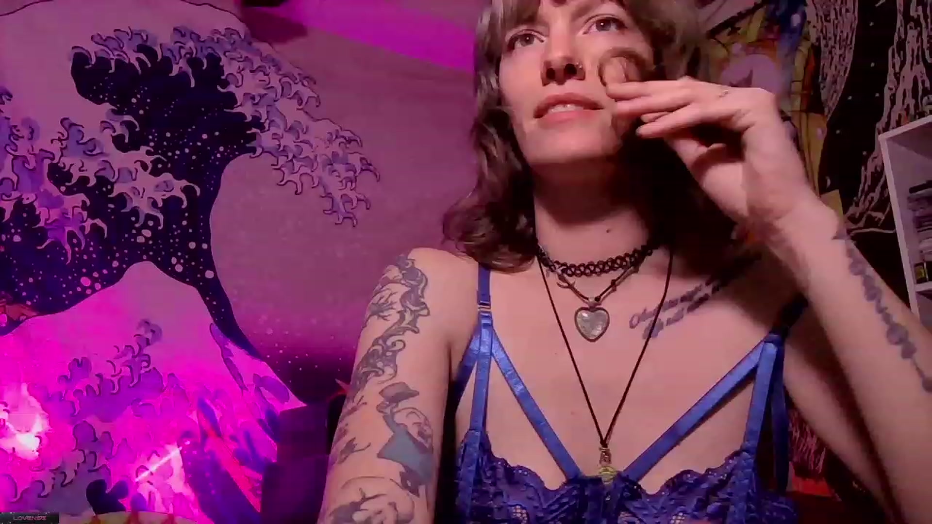 Gallery image thumbnail from CdrTroi's myfreecams stream on, 01/19/2024, 03:54 image 9 of 20