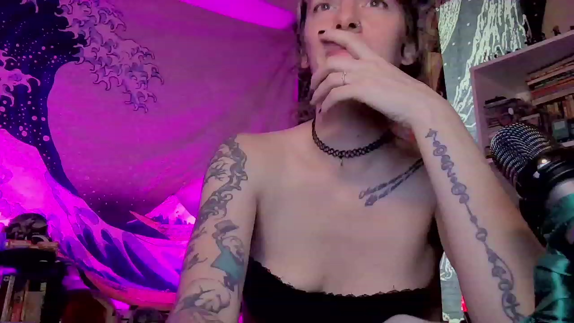 Gallery image thumbnail from CdrTroi's myfreecams stream on, 01/24/2024, 21:18 image 11 of 20