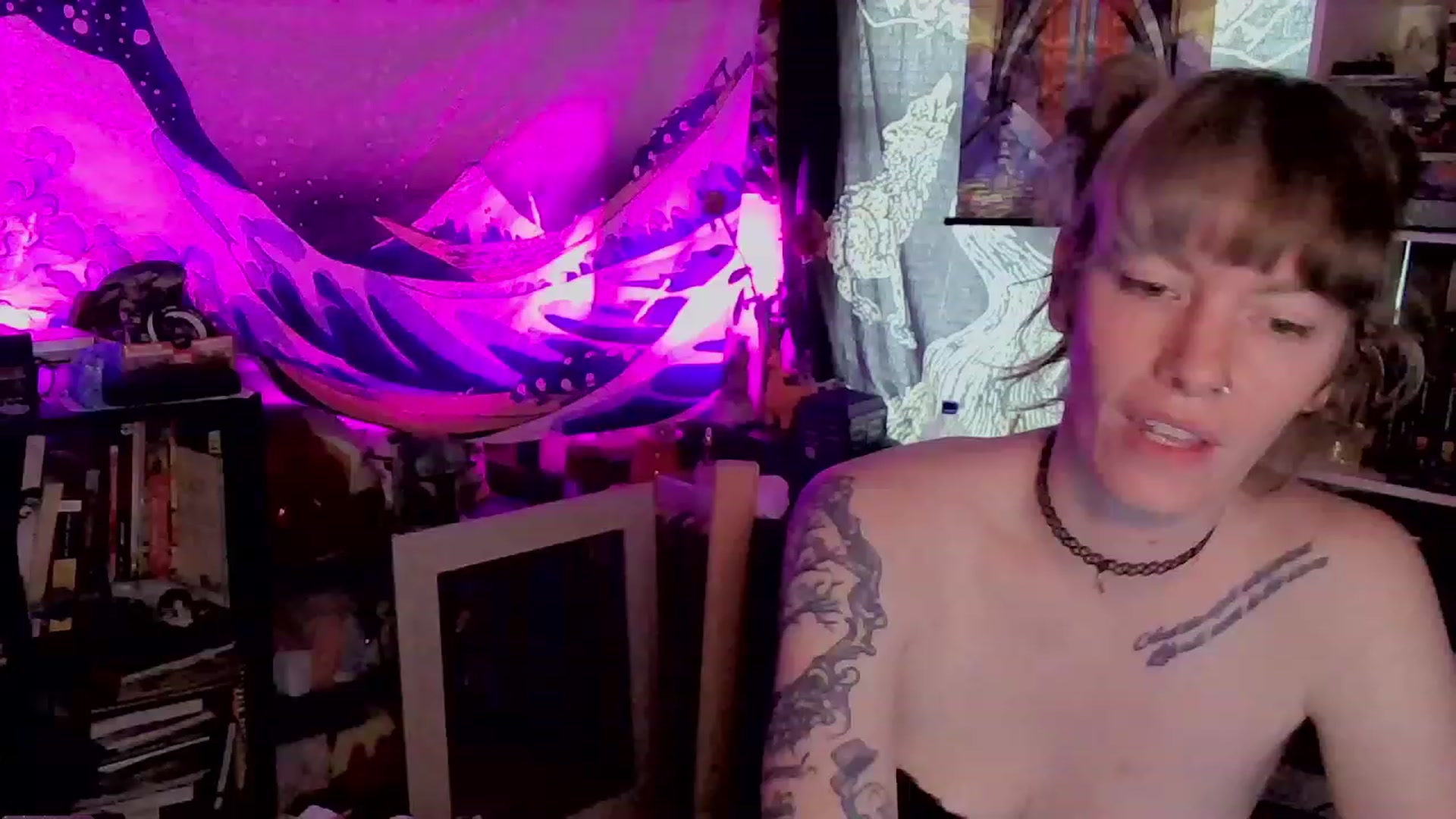 Gallery image thumbnail from CdrTroi's myfreecams stream on, 01/24/2024, 21:18 image 2 of 20