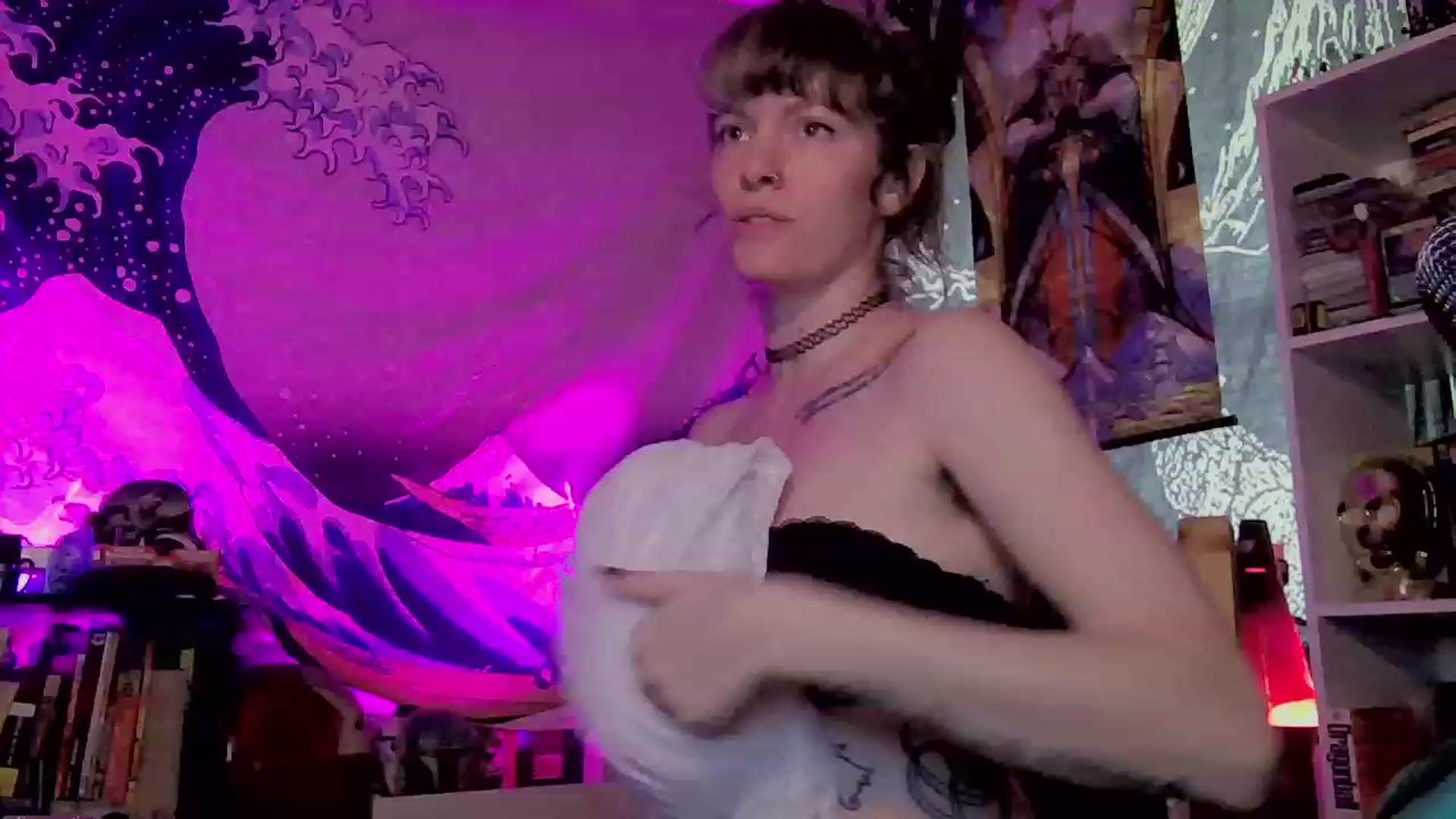 Gallery image thumbnail from CdrTroi's myfreecams stream on, 01/24/2024, 21:18 image 16 of 20