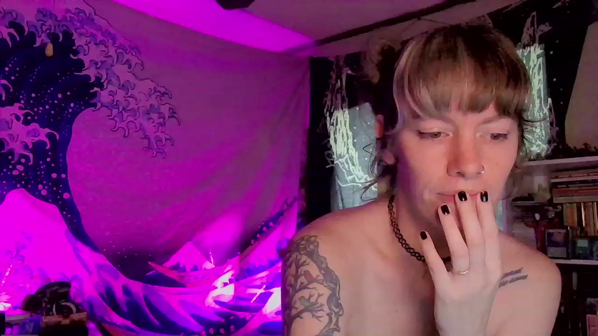 Gallery image thumbnail from CdrTroi's myfreecams stream on, 01/24/2024, 21:18 image 4 of 20