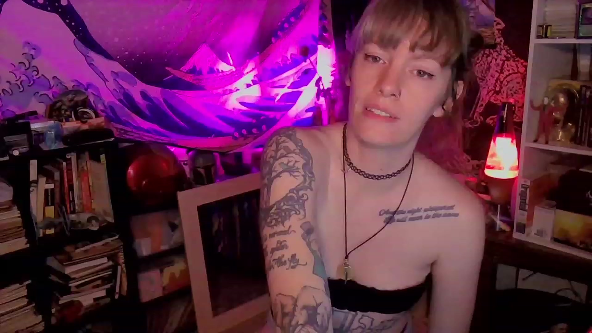Gallery image thumbnail from CdrTroi's myfreecams stream on, 01/25/2024, 07:02 image 16 of 20
