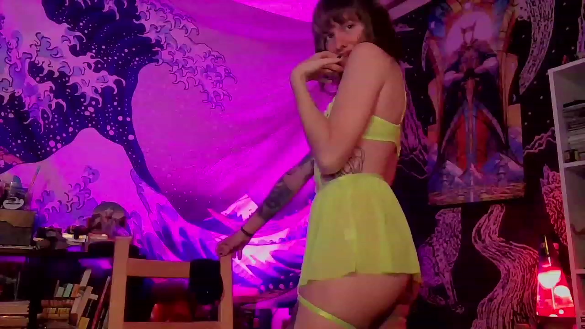 Gallery image thumbnail from CdrTroi's myfreecams stream on, 02/12/2024, 01:26 image 14 of 20