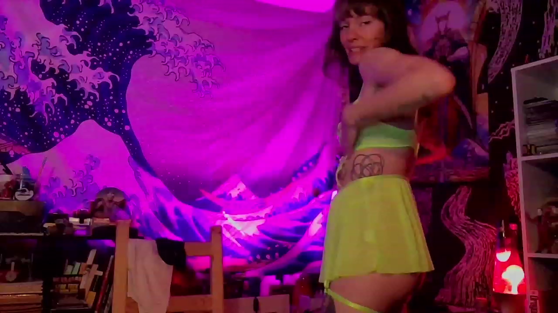 Gallery image thumbnail from CdrTroi's myfreecams stream on, 02/12/2024, 01:26 image 6 of 20