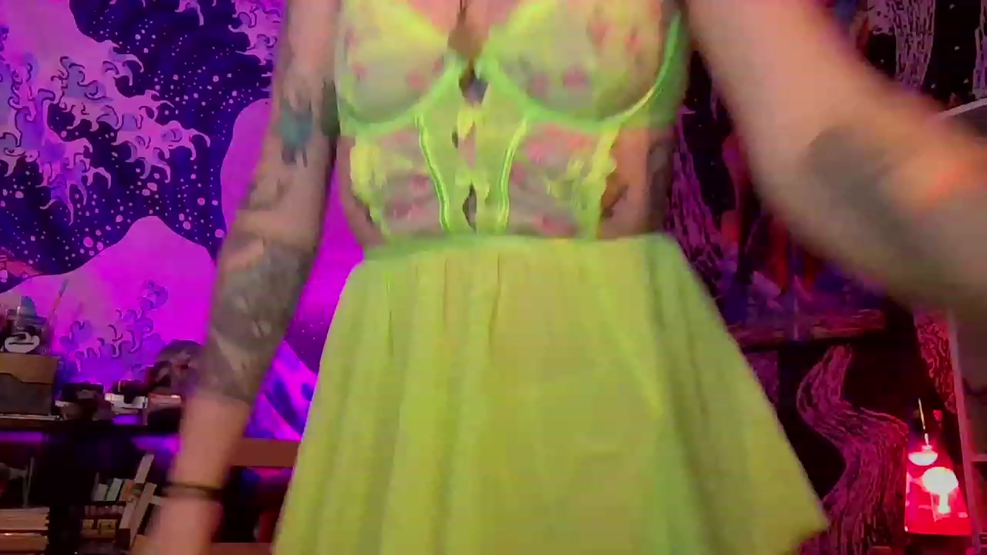 Gallery image thumbnail from CdrTroi's myfreecams stream on, 02/12/2024, 01:26 image 13 of 20