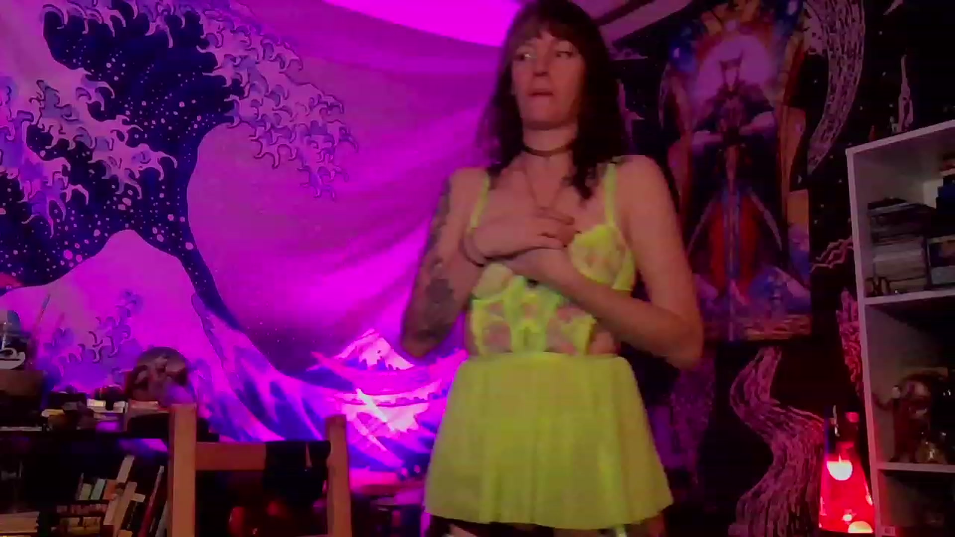 Gallery image thumbnail from CdrTroi's myfreecams stream on, 02/12/2024, 03:13 image 1 of 20