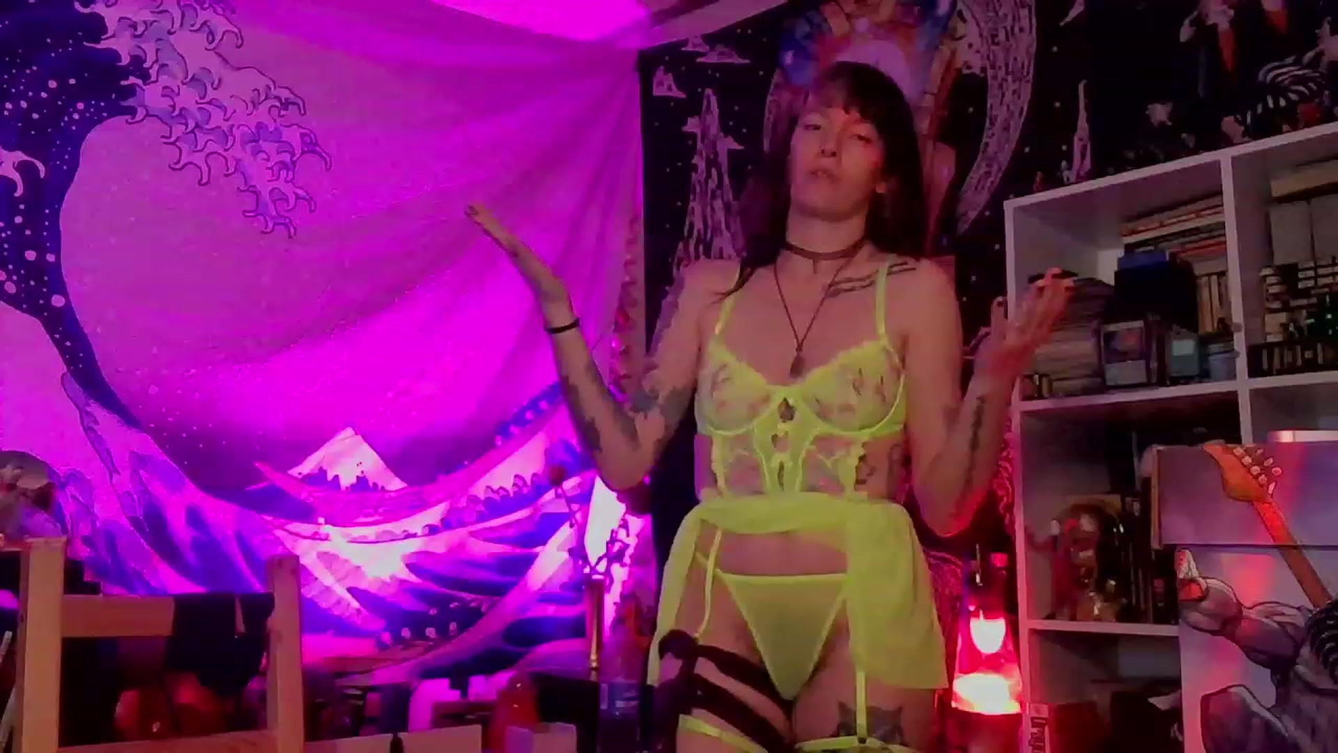 Gallery image thumbnail from CdrTroi's myfreecams stream on, 02/12/2024, 03:13 image 7 of 20