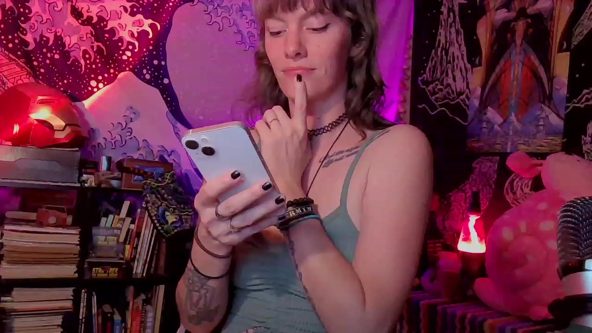 Gallery image thumbnail from CdrTroi's myfreecams stream on, 02/20/2024, 08:51 image 10 of 20
