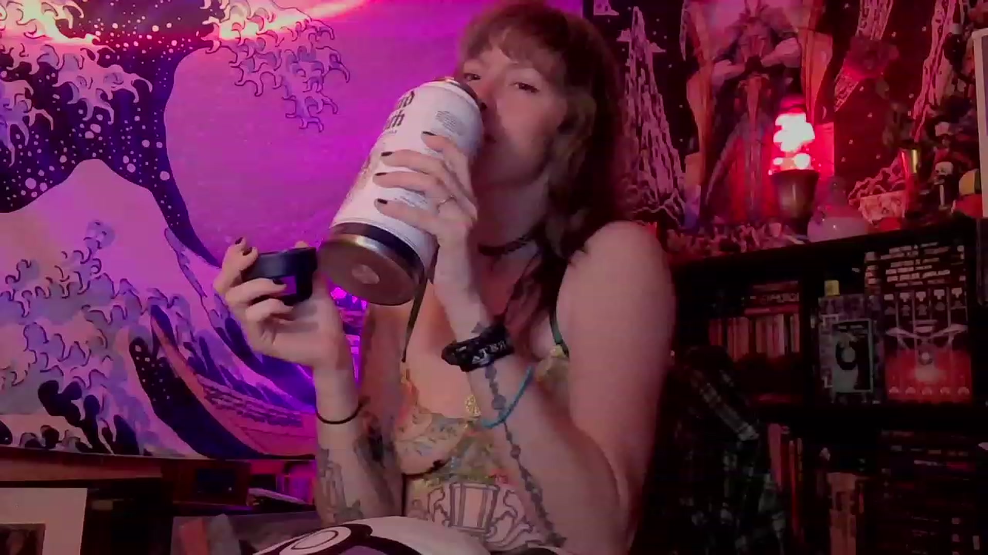 Gallery image thumbnail from CdrTroi's myfreecams stream on, 02/25/2024, 07:36 image 14 of 20