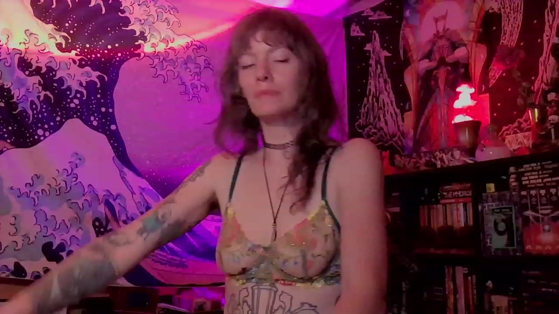 Gallery image thumbnail from CdrTroi's myfreecams stream on, 02/25/2024, 07:36 image 8 of 20
