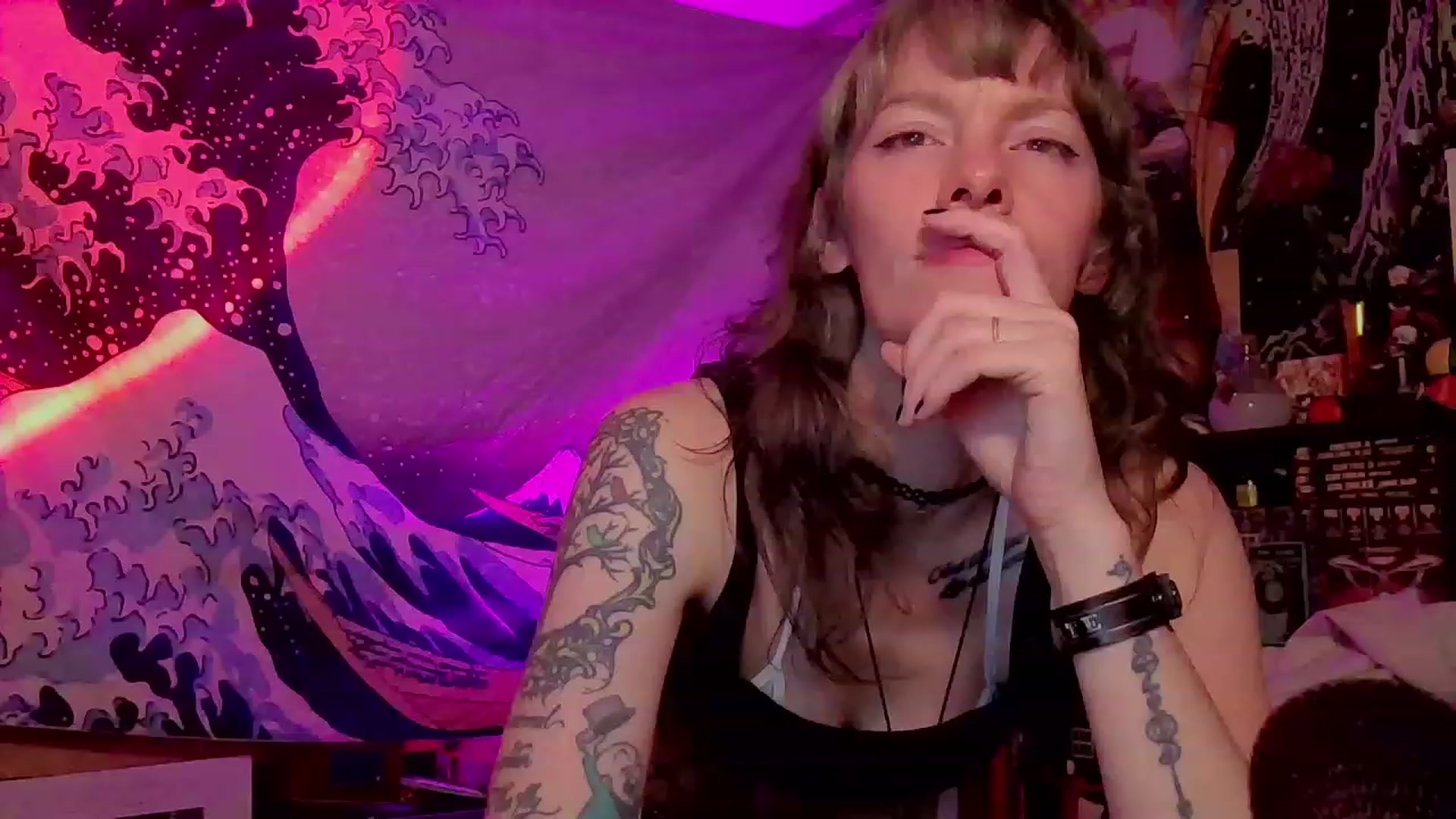 Gallery image thumbnail from CdrTroi's myfreecams stream on, 02/27/2024, 10:04 image 5 of 20