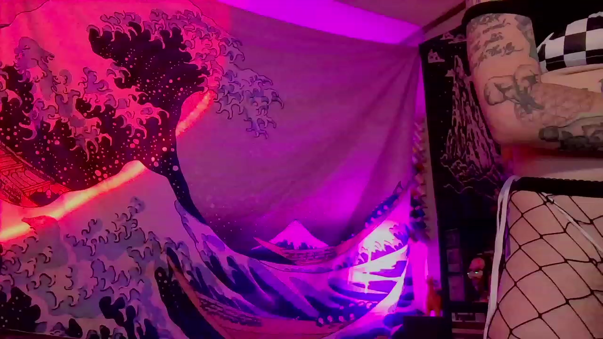 Gallery image thumbnail from CdrTroi's myfreecams stream on, 02/27/2024, 10:04 image 20 of 20