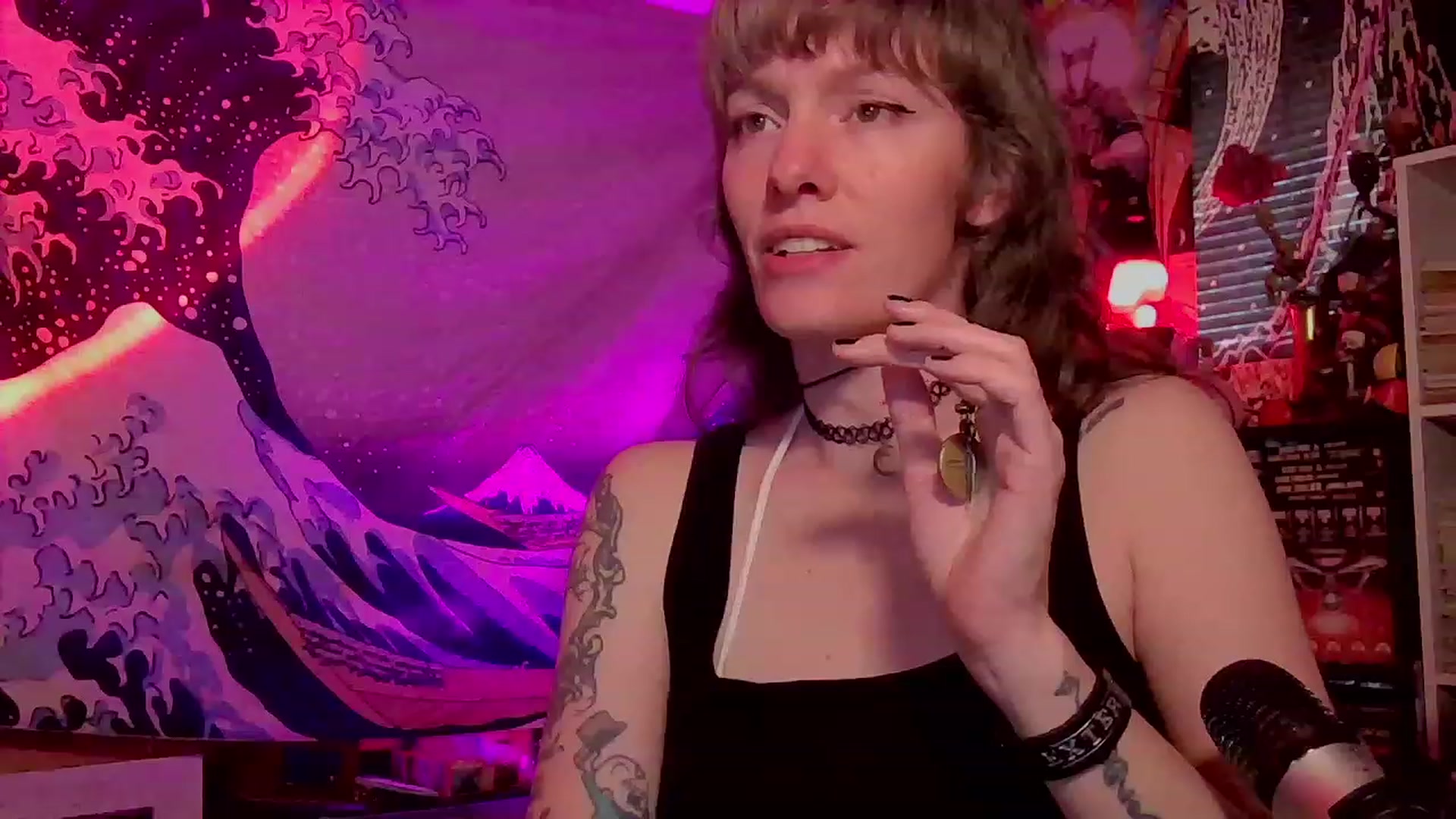 Gallery image thumbnail from CdrTroi's myfreecams stream on, 02/27/2024, 12:36 image 14 of 20
