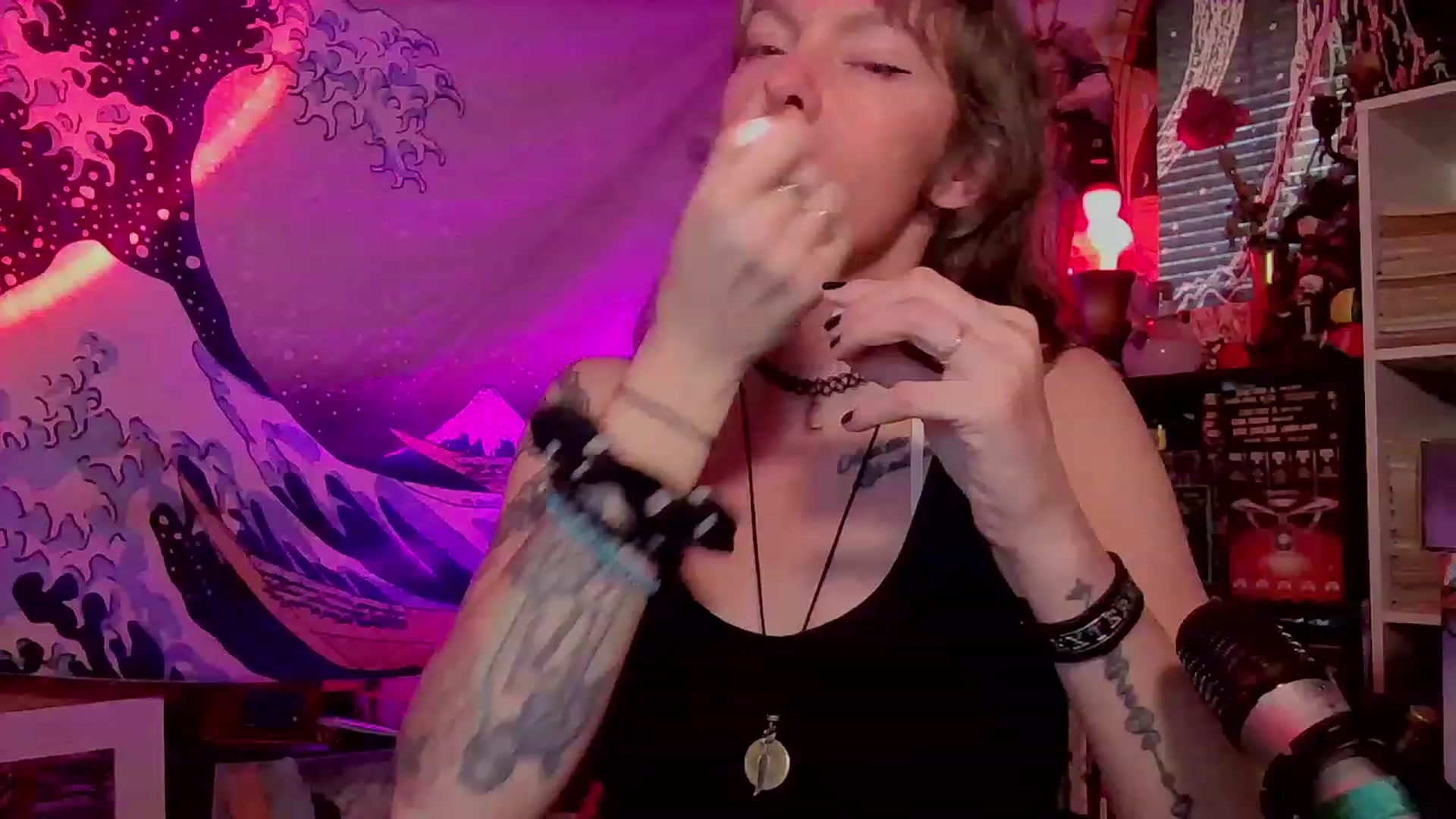 Gallery image thumbnail from CdrTroi's myfreecams stream on, 02/27/2024, 12:36 image 15 of 20