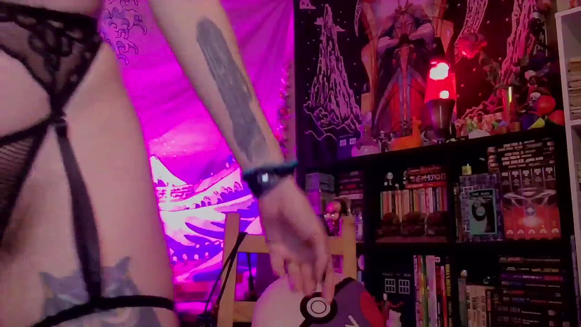 Gallery image thumbnail from CdrTroi's myfreecams stream on, 03/04/2024, 09:16 image 7 of 20