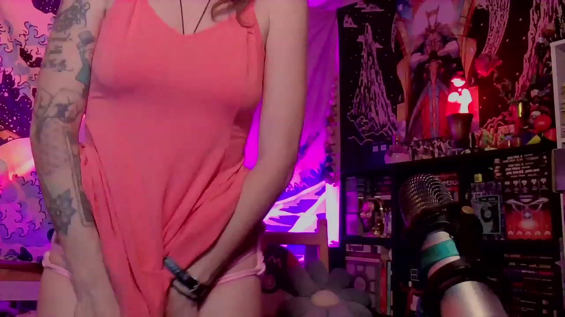 Gallery image thumbnail from CdrTroi's myfreecams stream on, 03/06/2024, 02:13 image 6 of 20