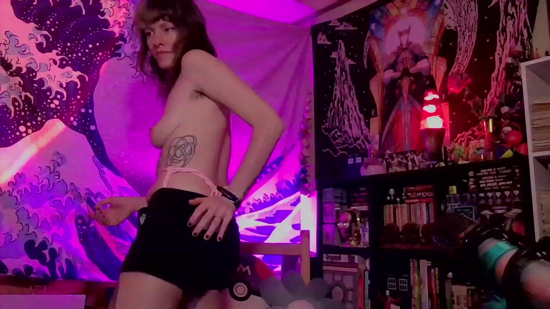 Gallery image thumbnail from CdrTroi's myfreecams stream on, 03/06/2024, 02:44 image 2 of 20
