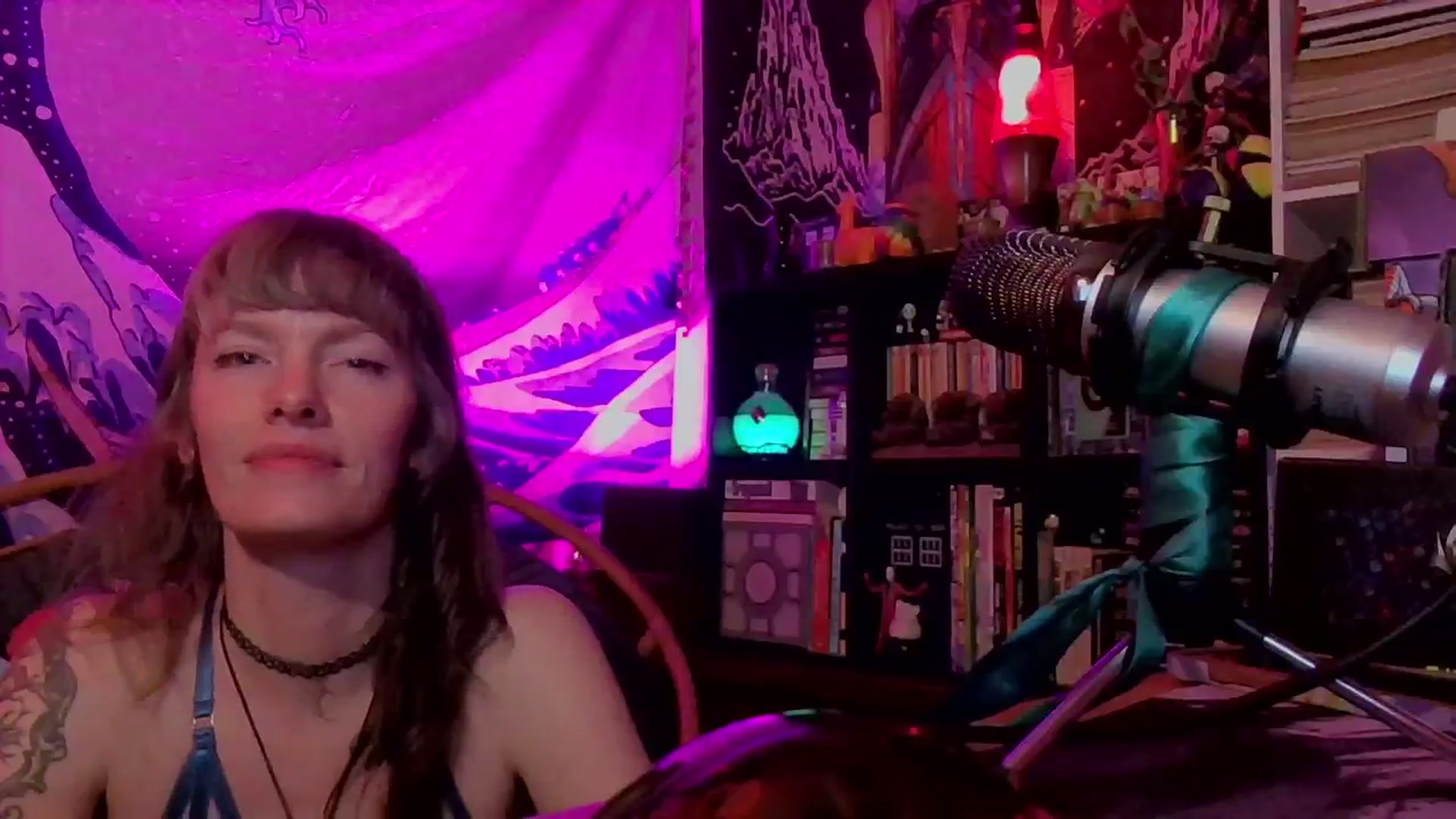 Gallery image thumbnail from CdrTroi's myfreecams stream on, 03/19/2024, 08:30 image 2 of 20
