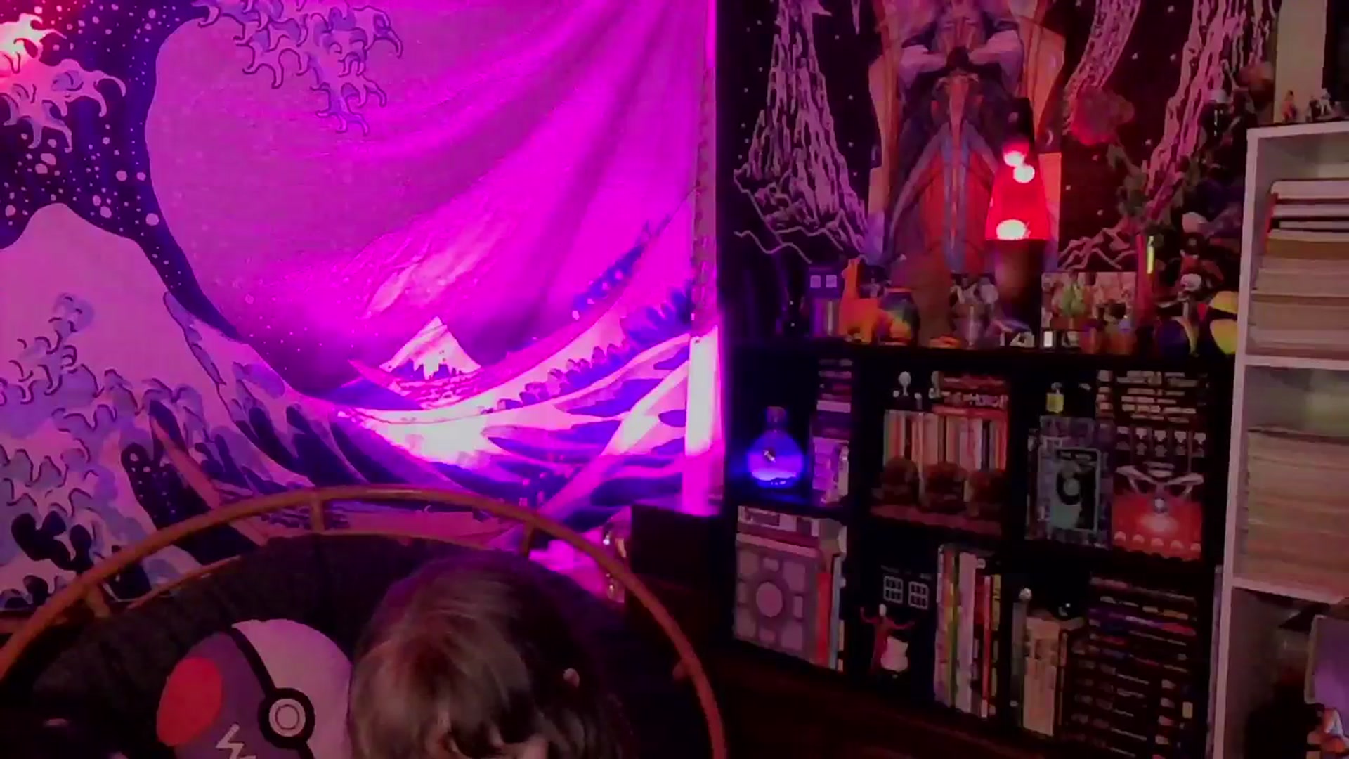 Gallery image thumbnail from CdrTroi's myfreecams stream on, 03/19/2024, 08:30 image 8 of 20