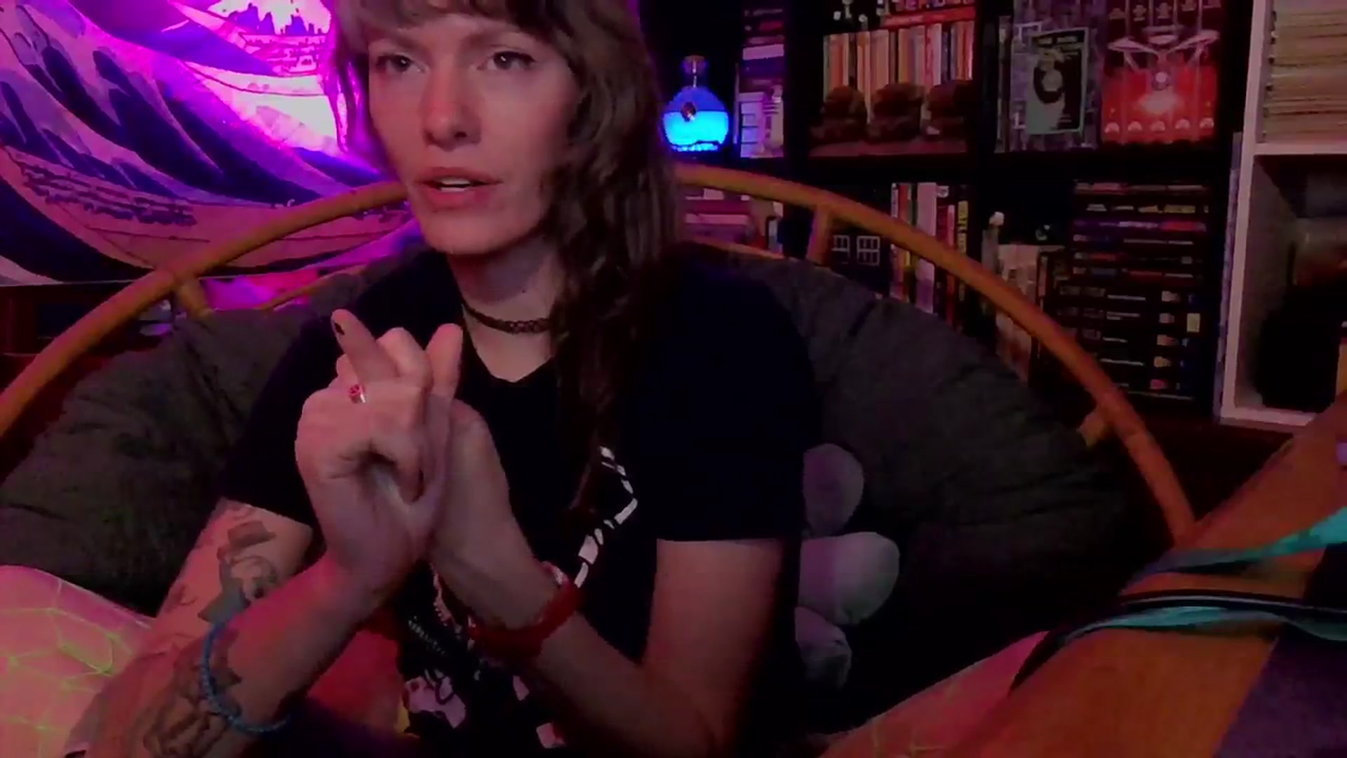 Gallery image thumbnail from CdrTroi's myfreecams stream on, 03/19/2024, 08:30 image 10 of 20