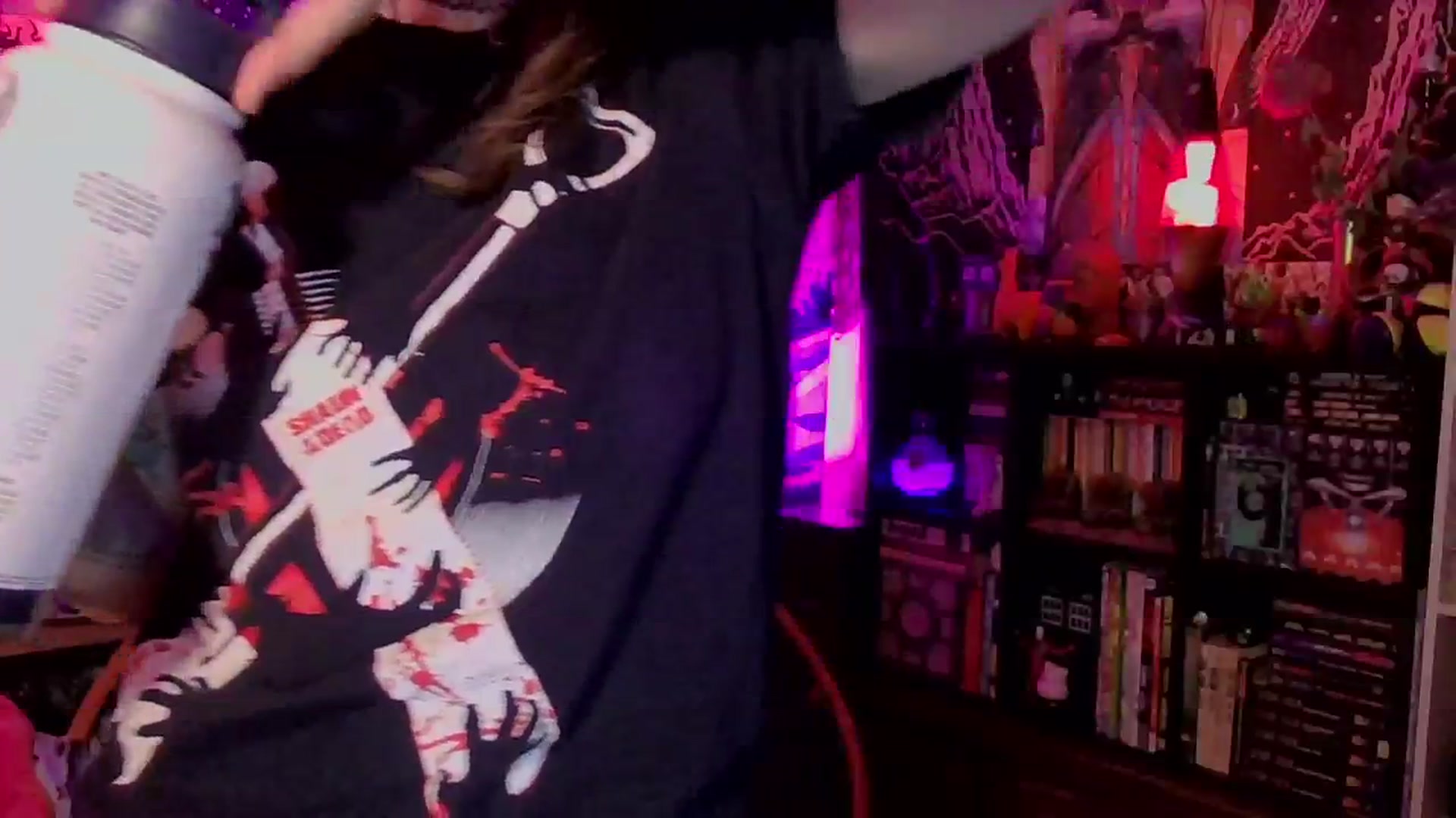 Gallery image thumbnail from CdrTroi's myfreecams stream on, 03/19/2024, 08:30 image 6 of 20