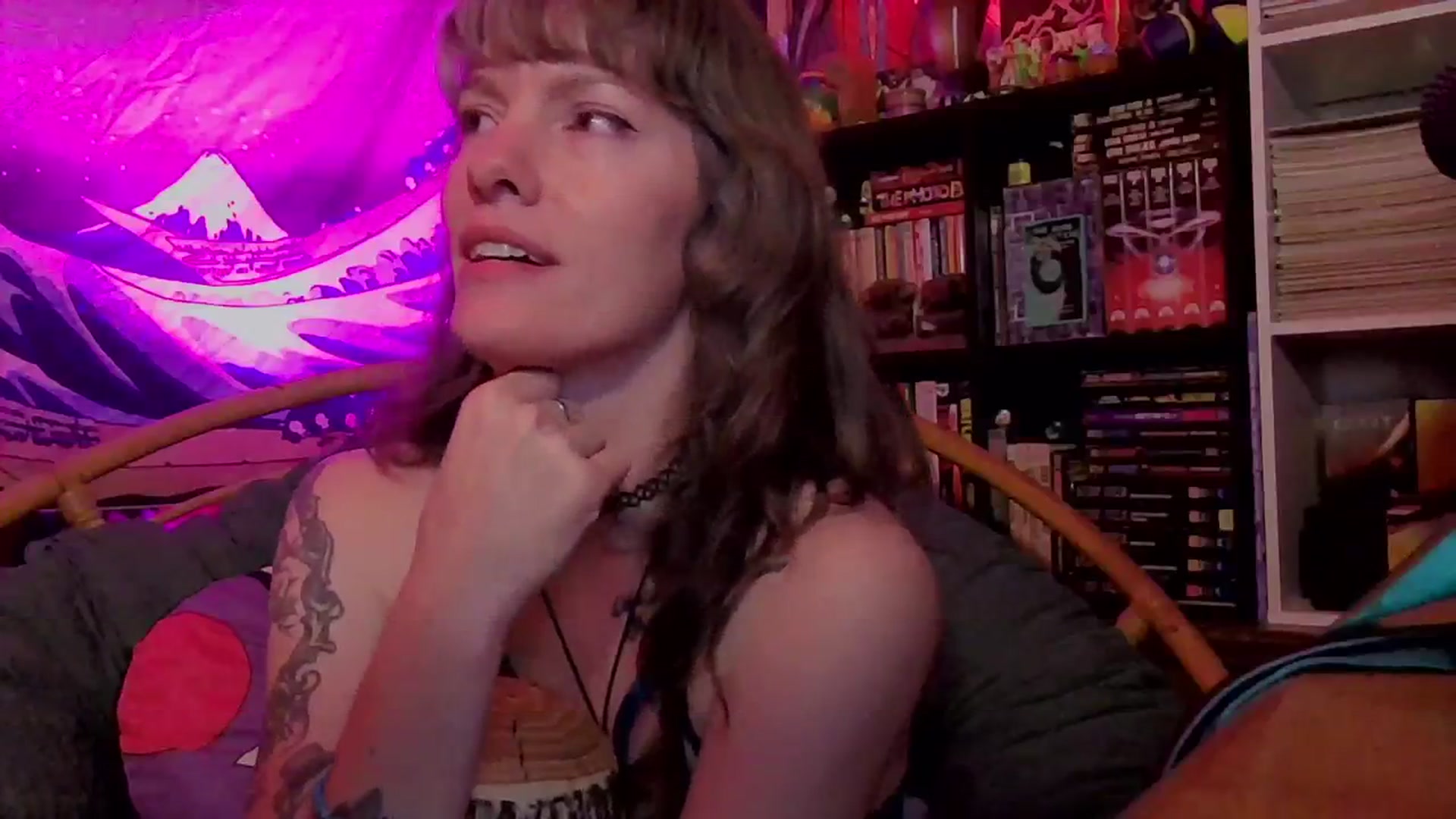 Gallery image thumbnail from CdrTroi's myfreecams stream on, 03/19/2024, 08:30 image 14 of 20