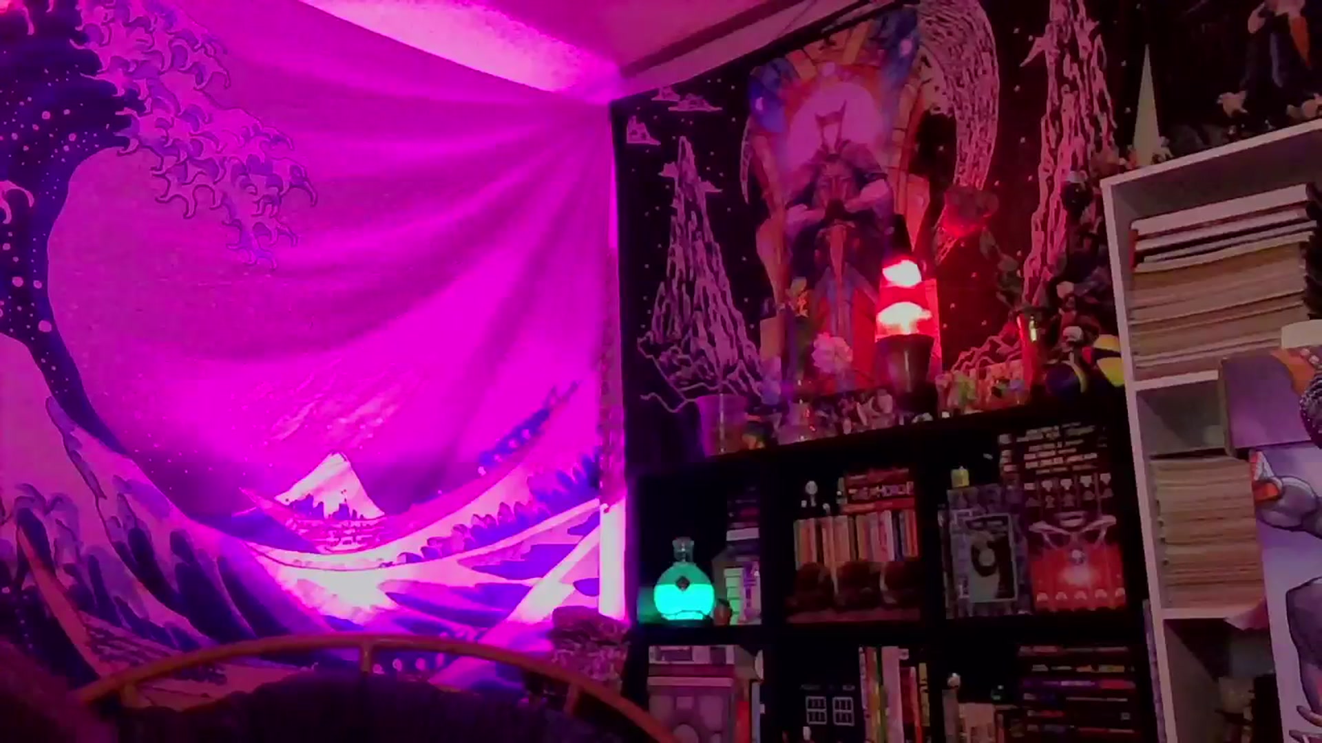 Gallery image thumbnail from CdrTroi's myfreecams stream on, 03/21/2024, 05:51 image 3 of 20